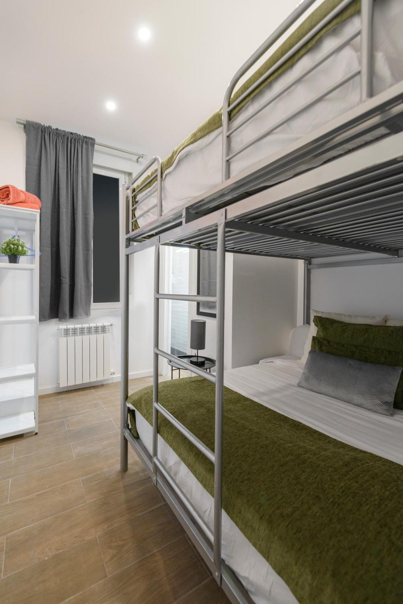 Apartment Palacio Real Downtown,by Monaro***** *