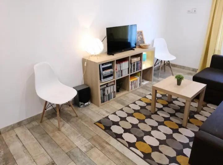 Apartment Piso A Parada De Atocha, Amplio Y Luminoso