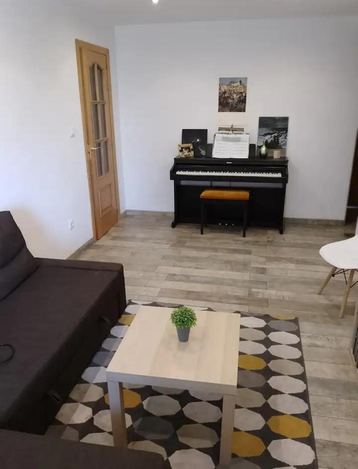 Apartment Piso A Parada De Atocha, Amplio Y Luminoso *