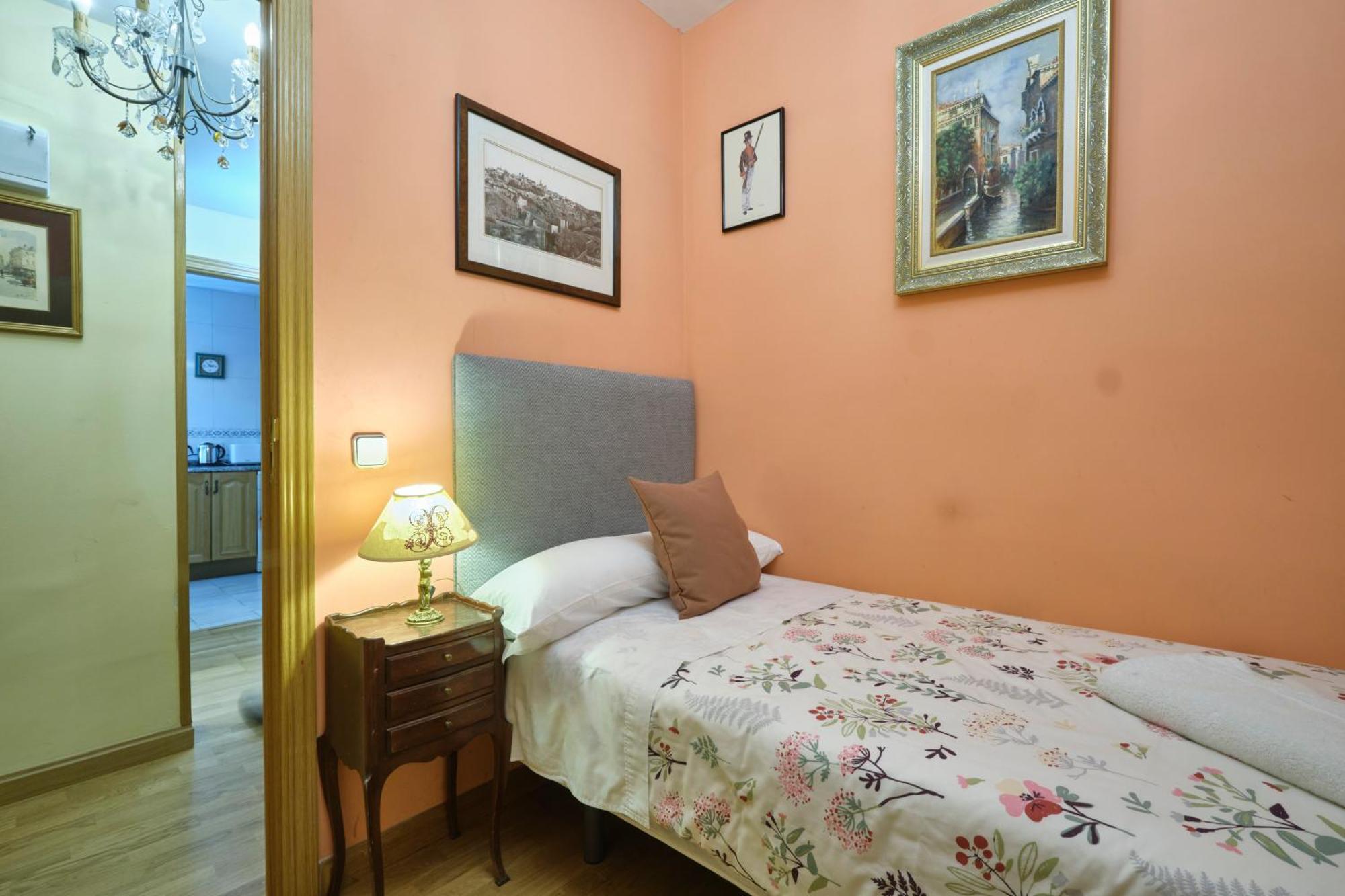 Carlos-1 Apartment *