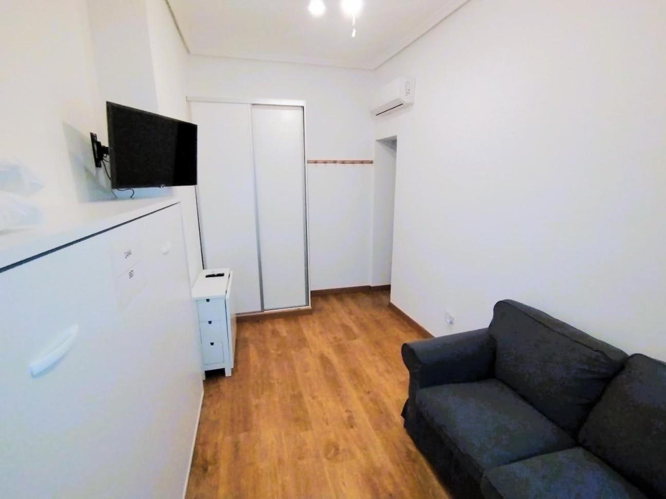 Apartamento Puerta Del Sol - 6 *