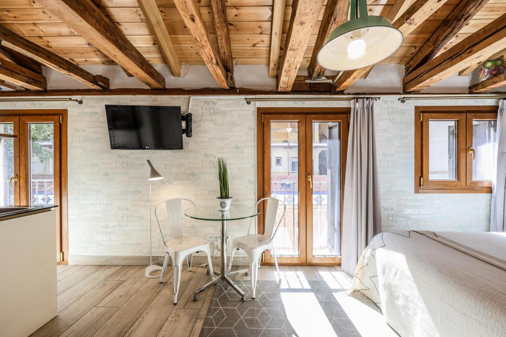Ap Plaza De Espana Apartment