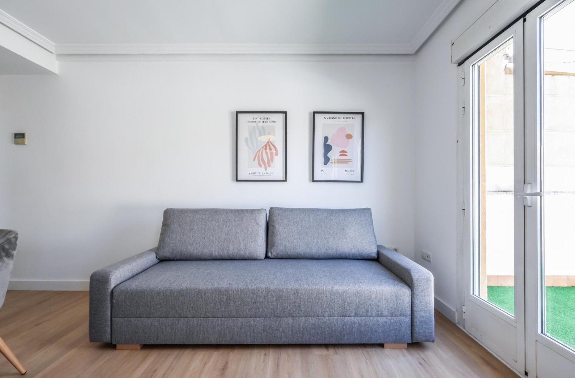 Apartamento Atico Reformado Con Terraza En Lavapies