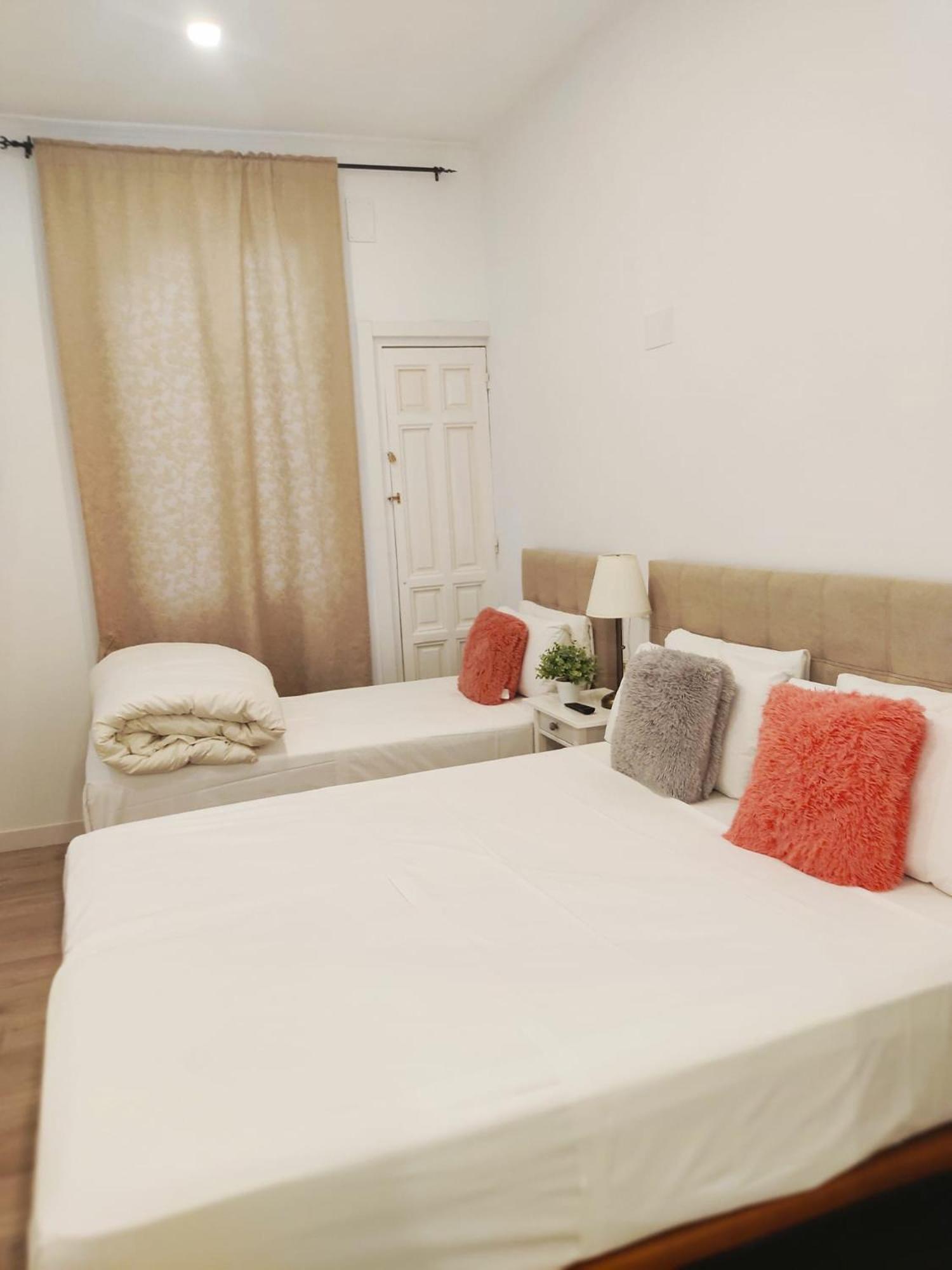 Grand Via House Pensión 3*