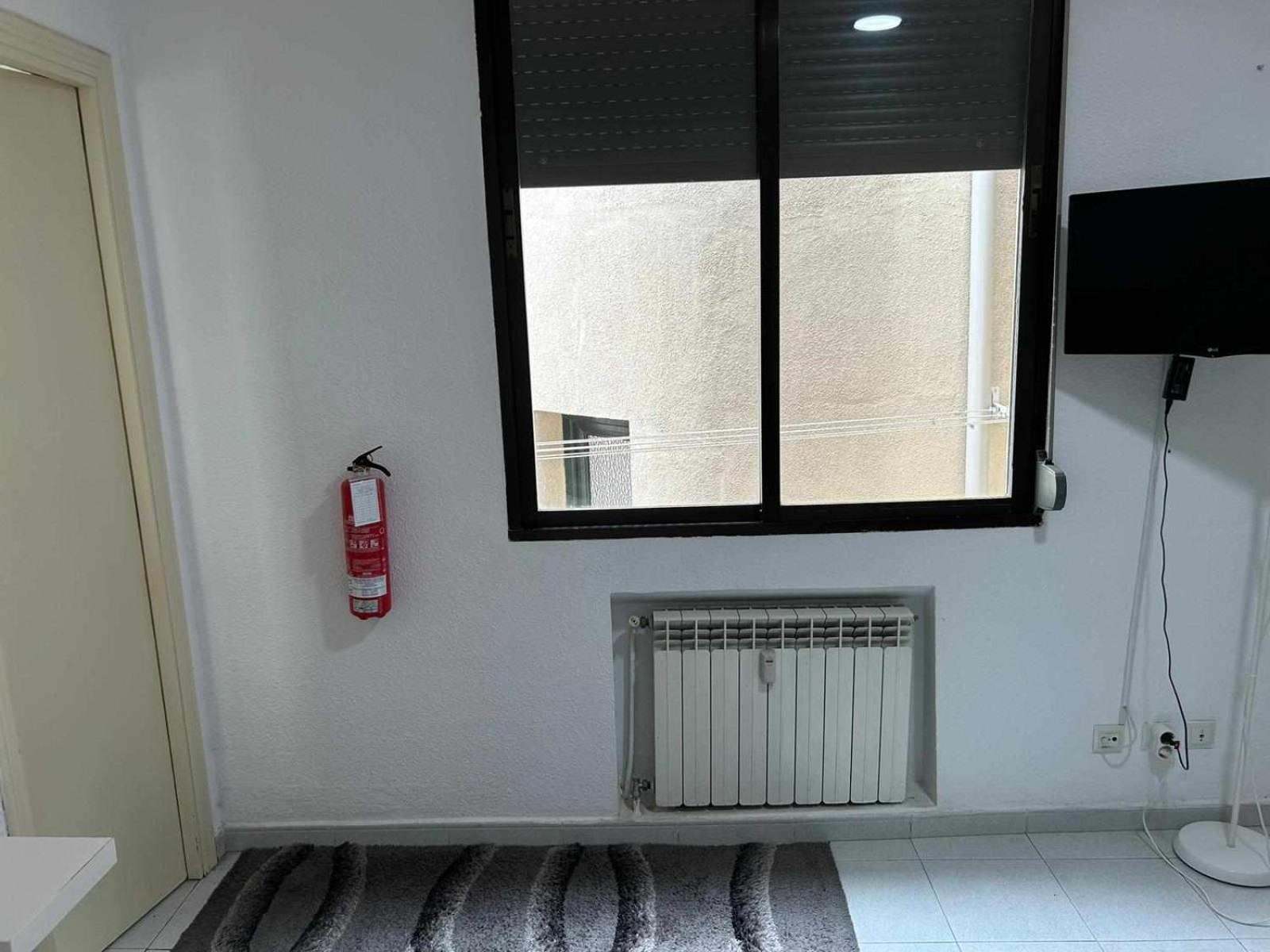 Estudio En Plaza Callao Apartment