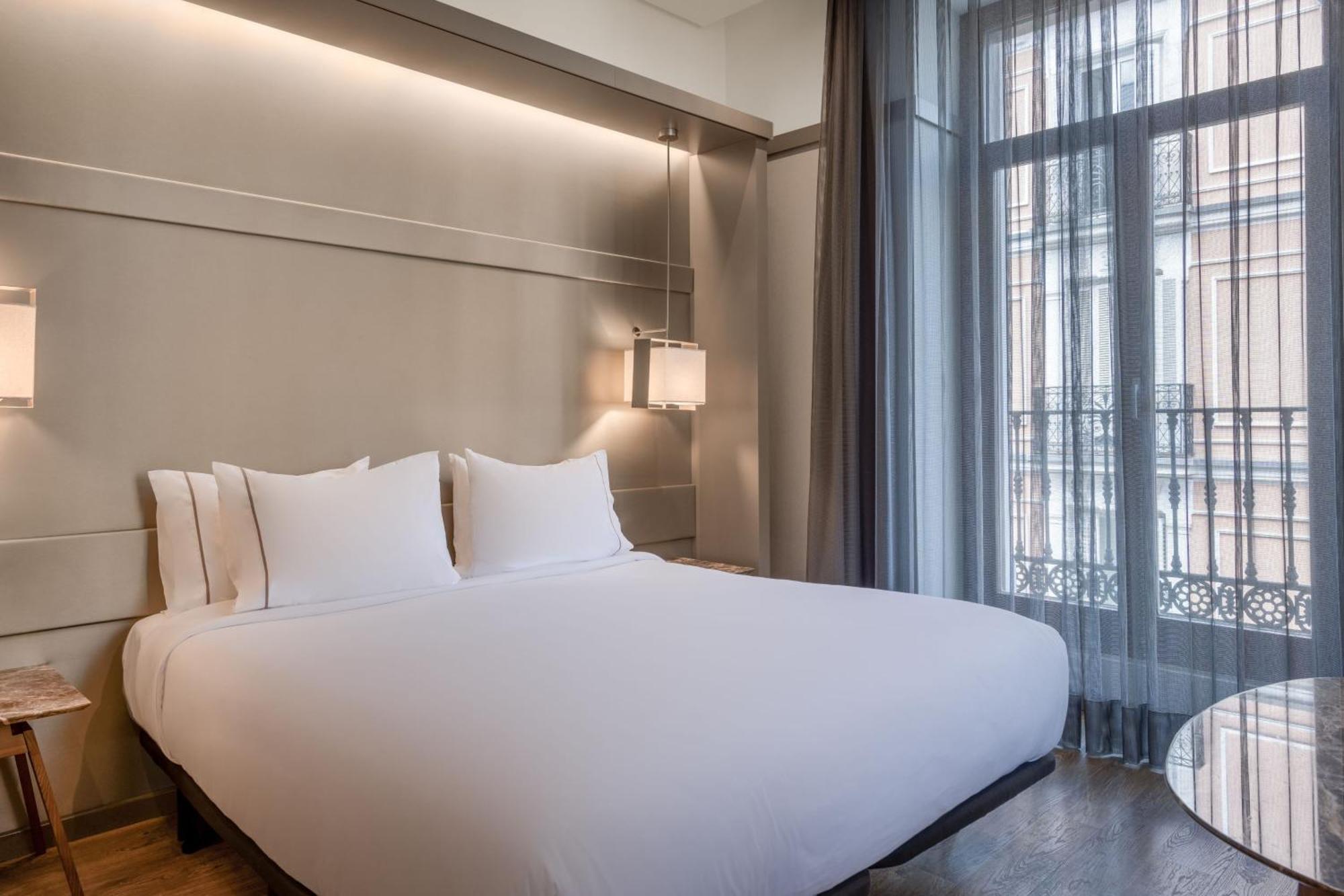 Hotel Ac Recoletos By Marriott 4*