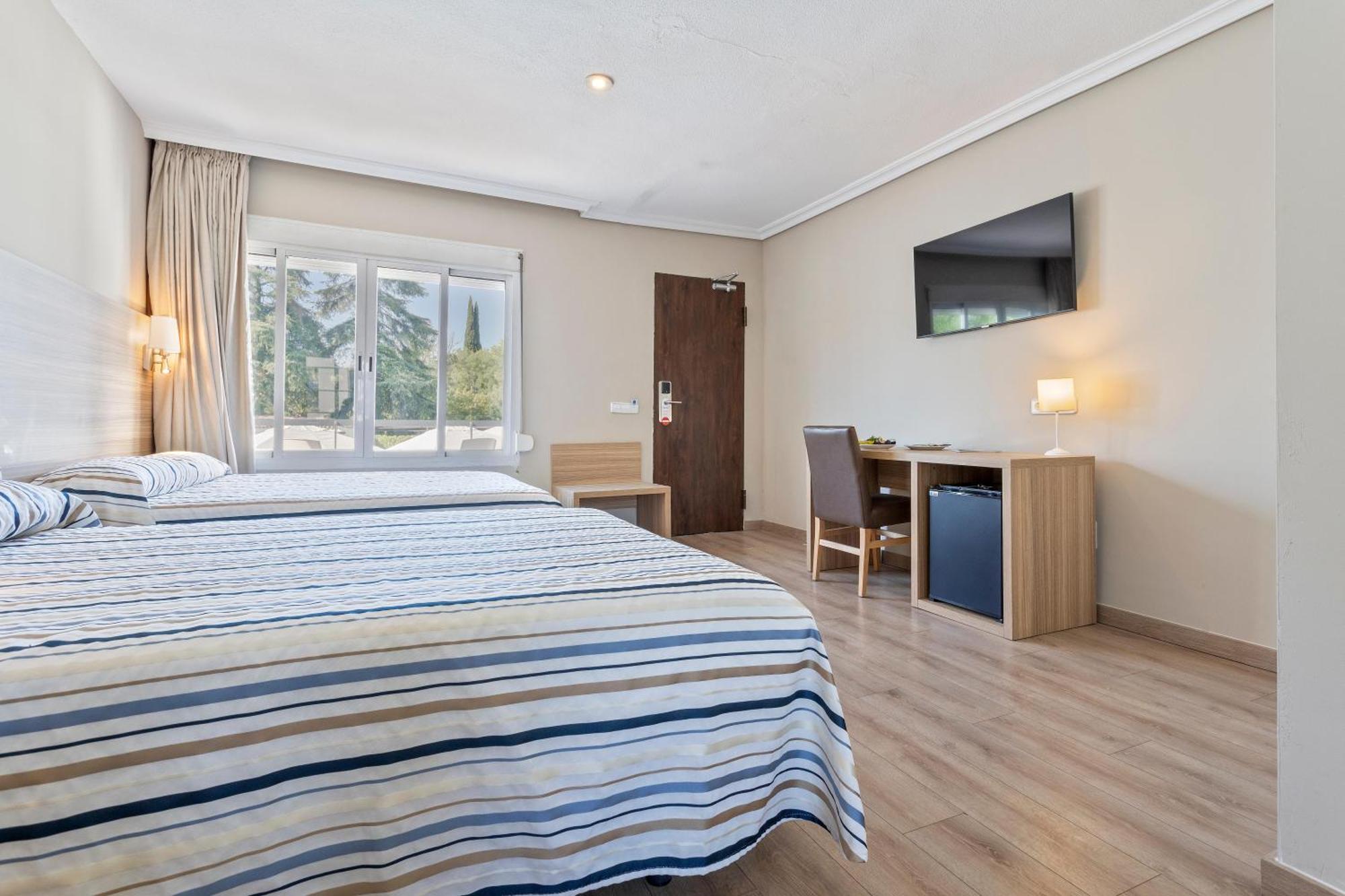 Hotel Osuna