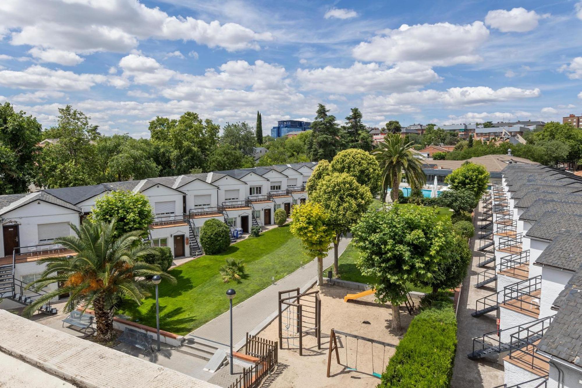 Hotel Osuna 4*