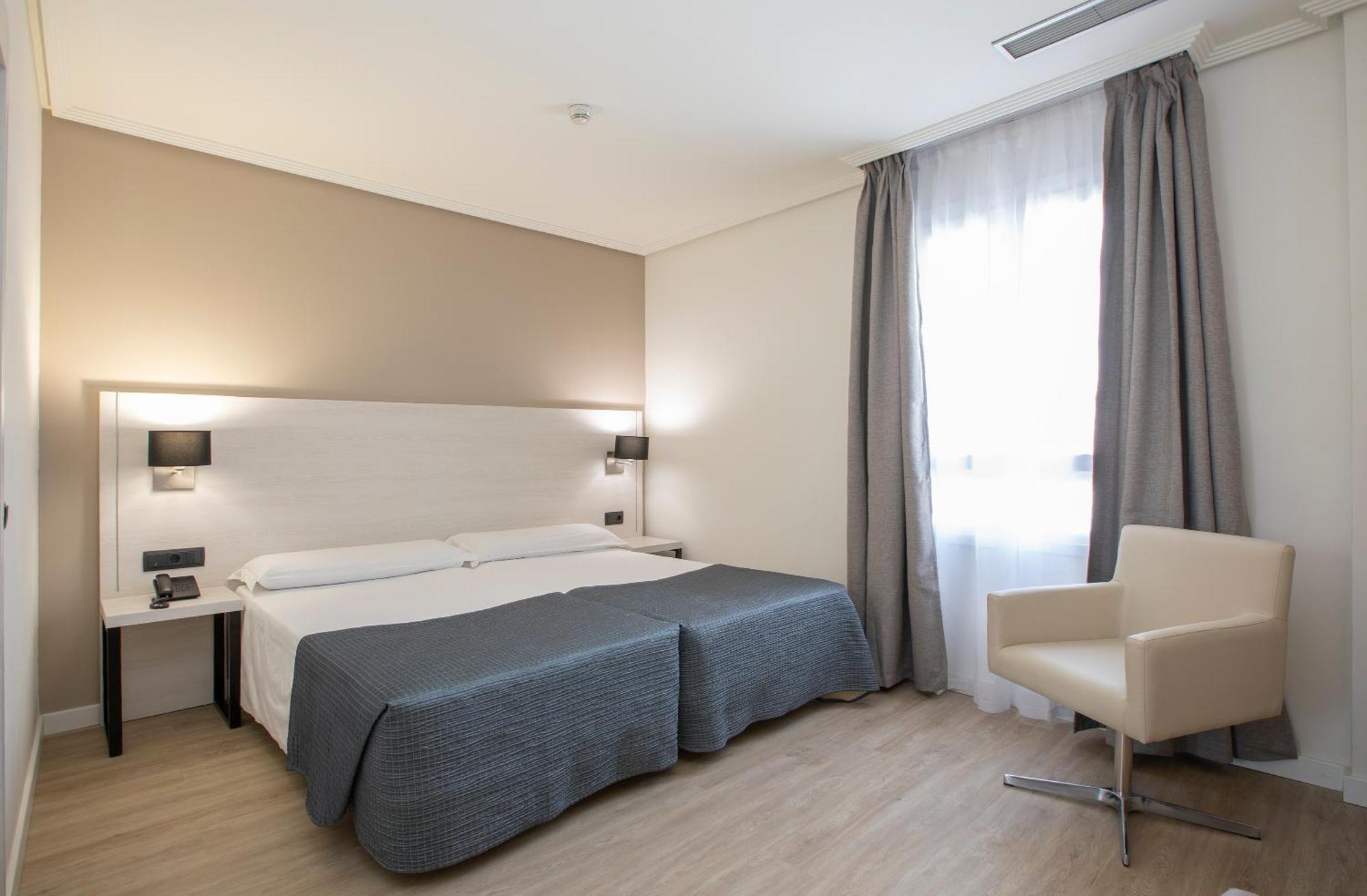 Hotel Porcel Ganivet Madri