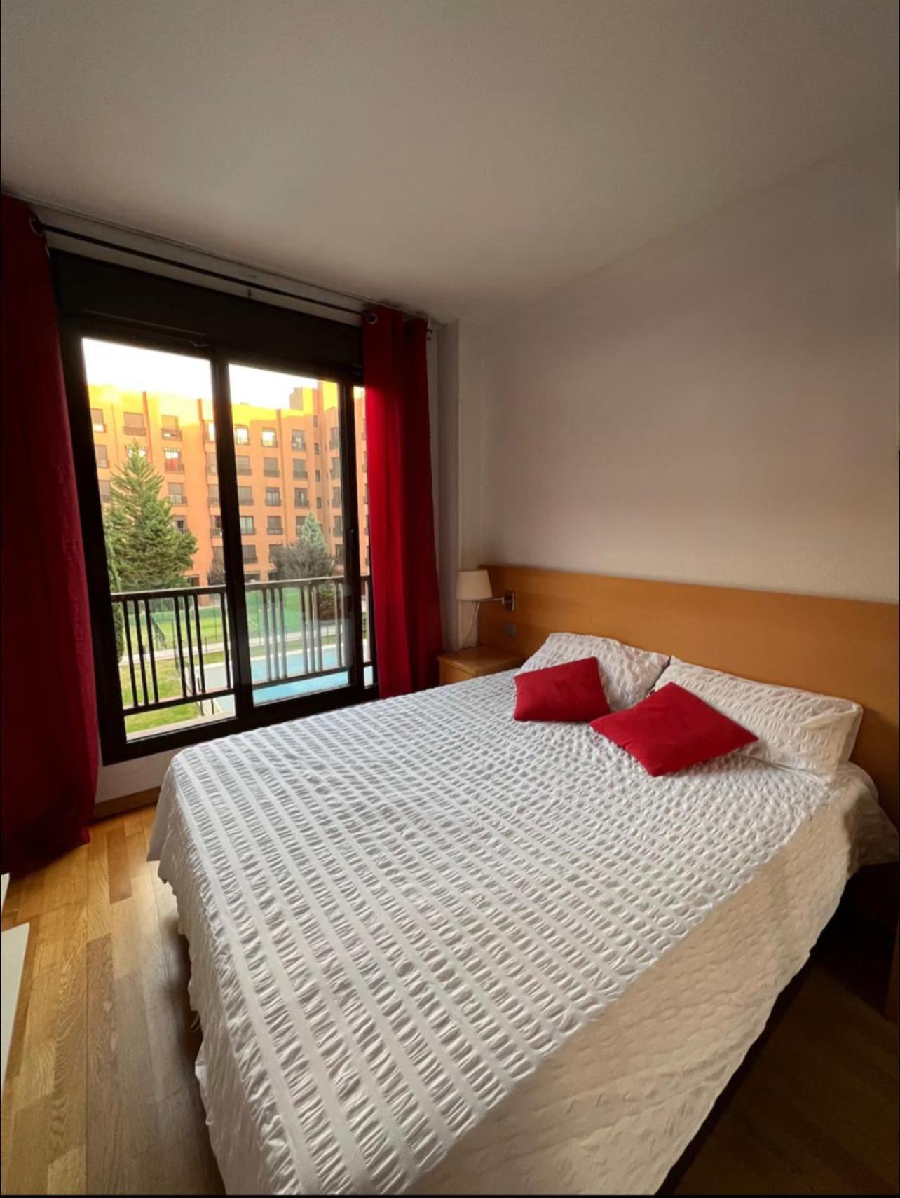 Lejlighed Samaniego Suite, Airport, Ifema Turistico Madrid