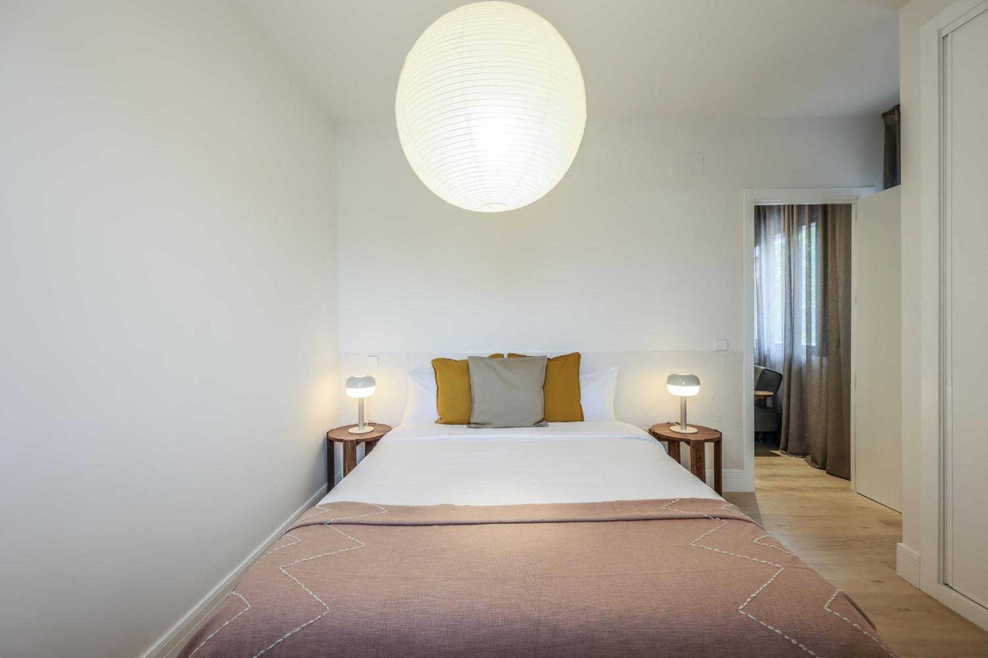 Amazinn Places Palacio Real Apartment *