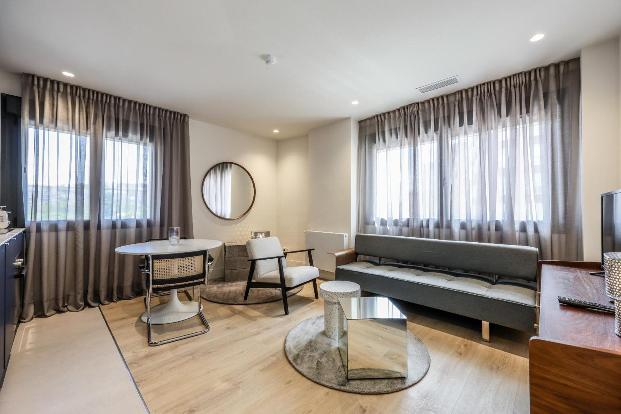 Amazinn Places Palacio Real Apartment Madrid