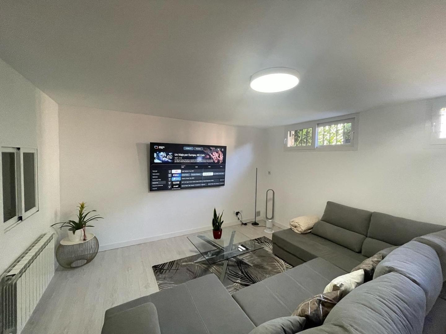 Moderna Casa De Lujo Con Jacuzzi En El Jardin Ferienhaus *