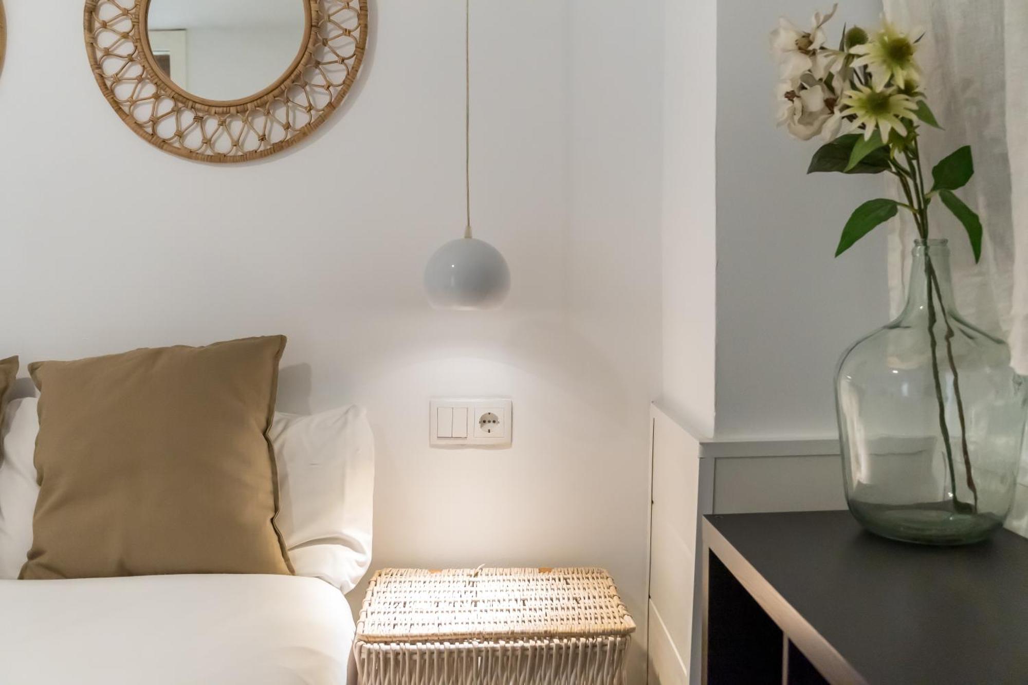Apartamento 2 Bedrooms 1 Bathroom Furnished - Malasana - Modern In Downtown Area - Mintystay *