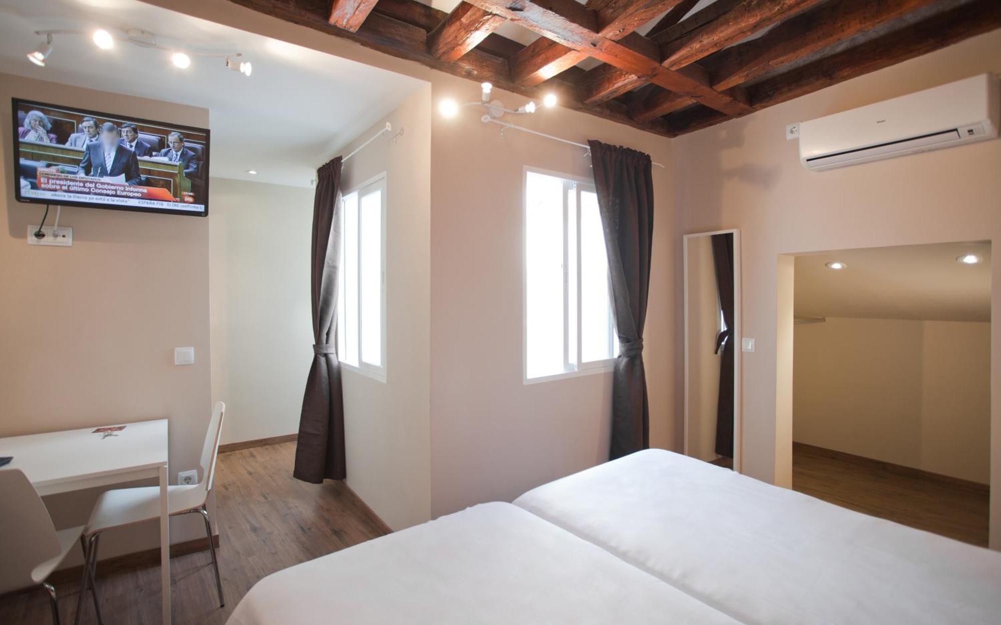 Nickel Apartment *