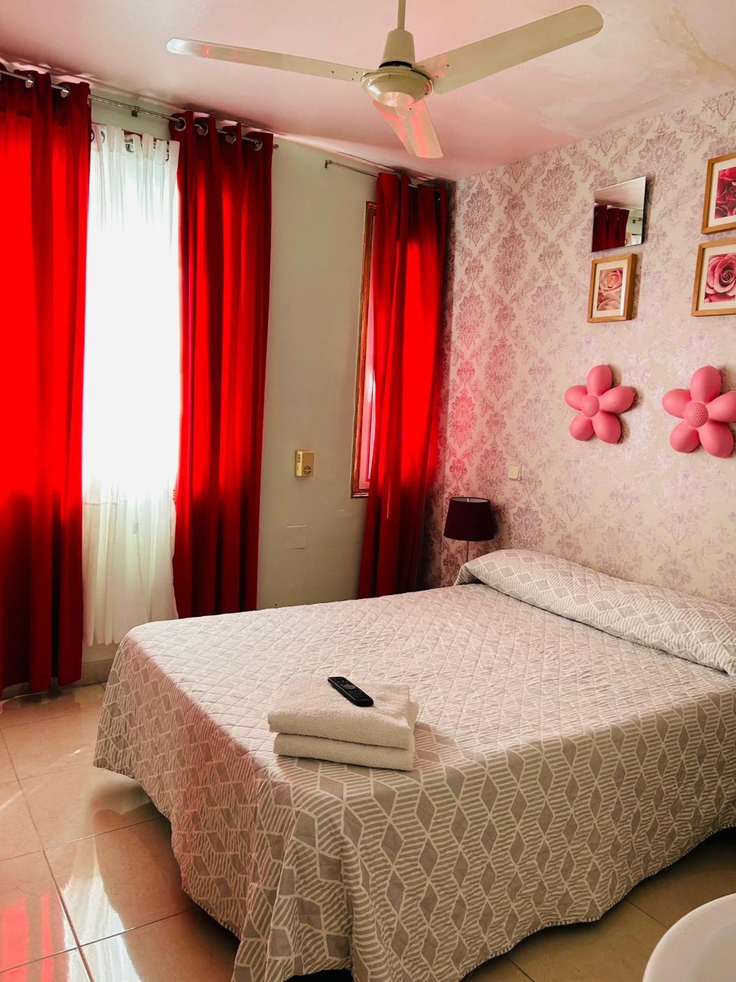 Casa De Huespedes Dolce Madri