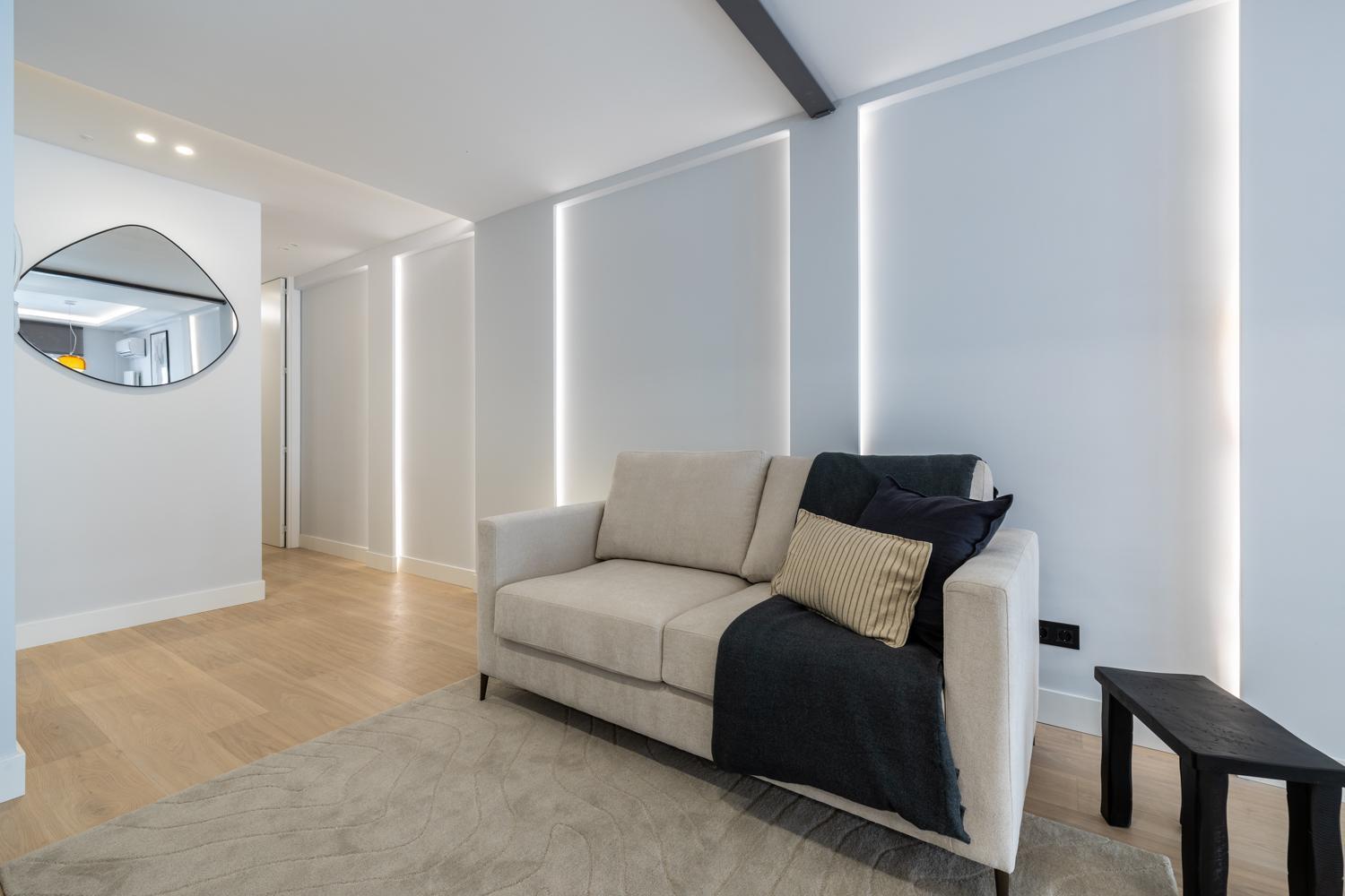 Gran Via I Calle De Silva 2br 2bh Apartment