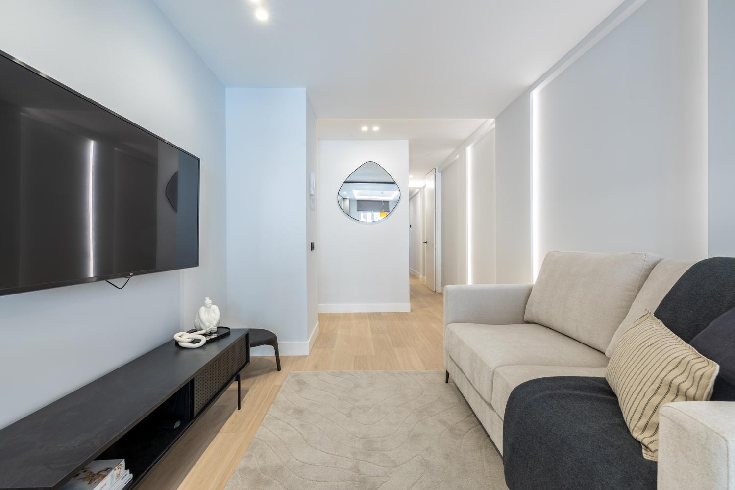 Apartment Gran Via I Calle De Silva 2br 2bh