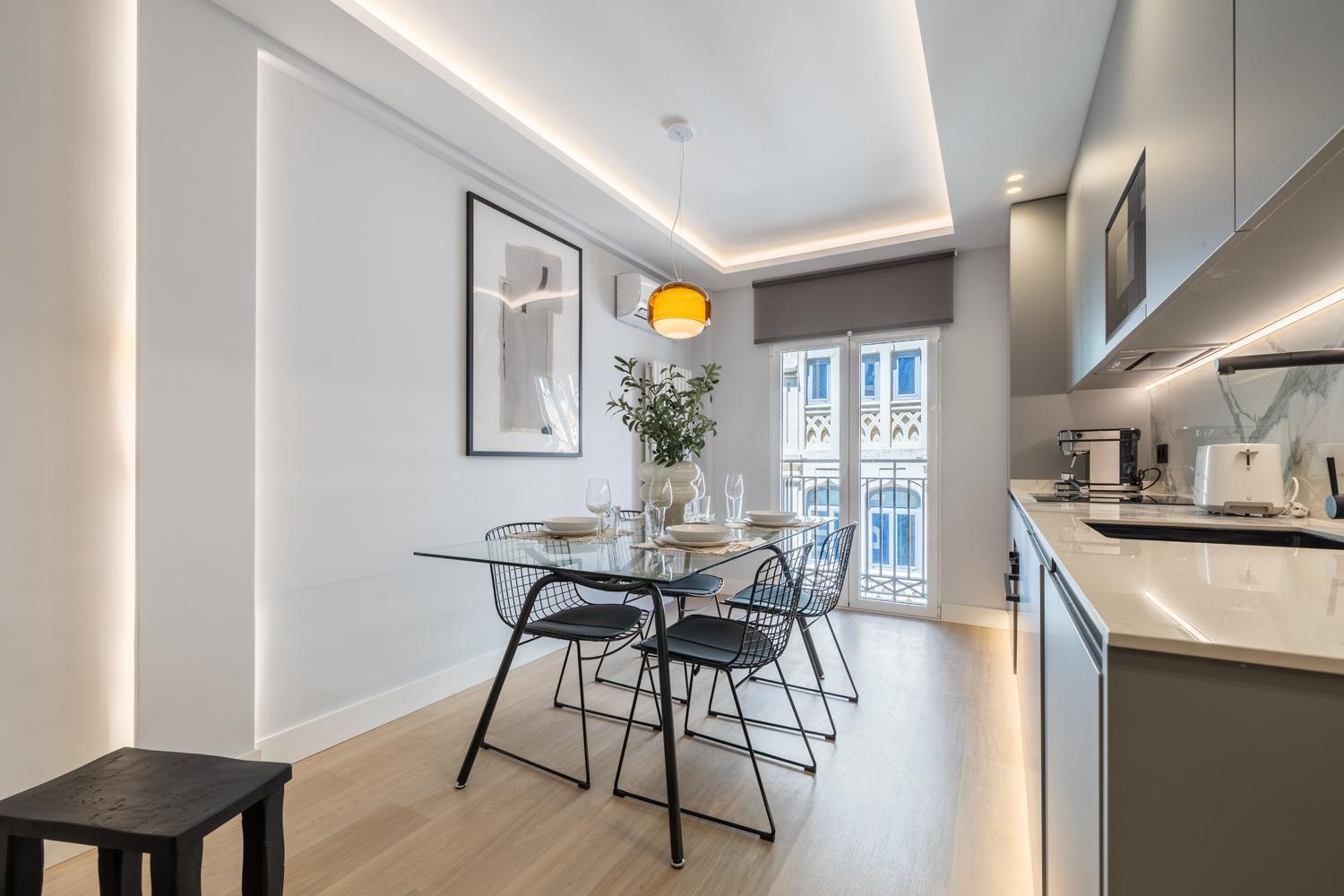Apartment Gran Via I Calle De Silva 2br 2bh *