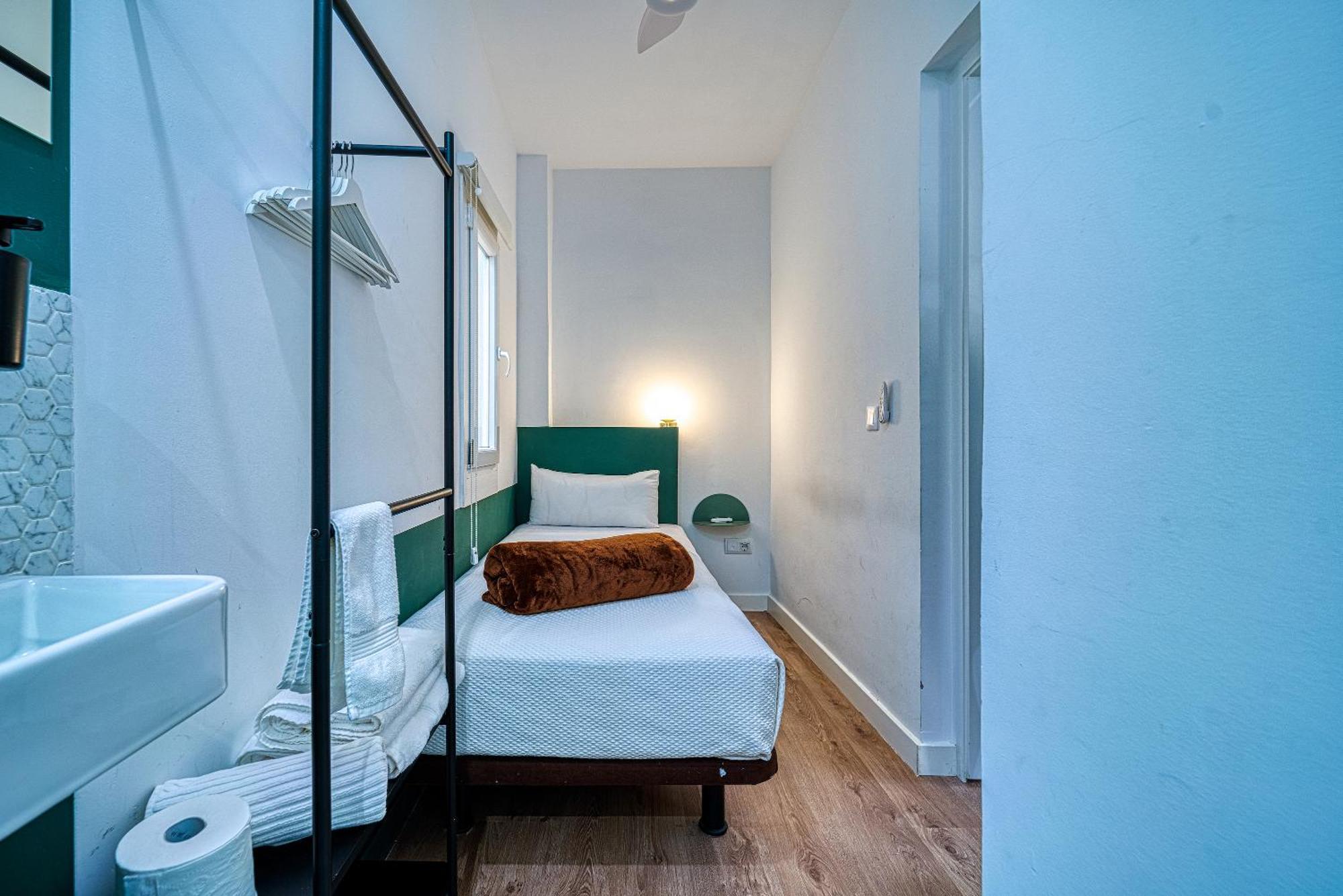 Angelitomad Guest house *