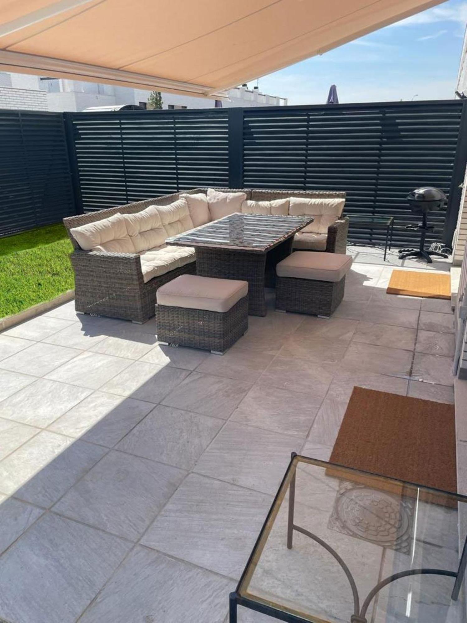 Villa Acogedora Casa En Con Piscina Privada, Jacuzzy Y Garaje *