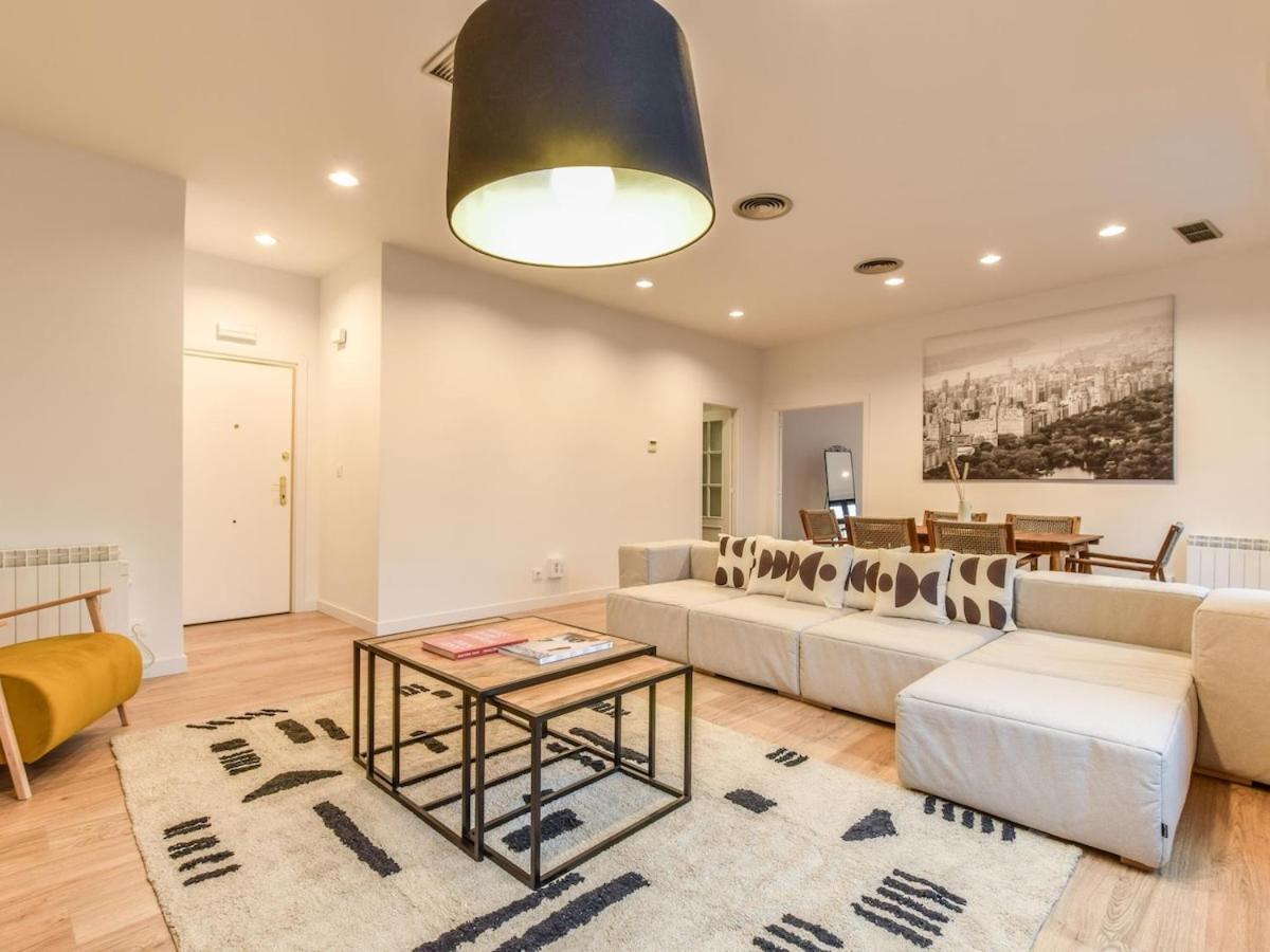 Apartamento En Plaza De Canalejas