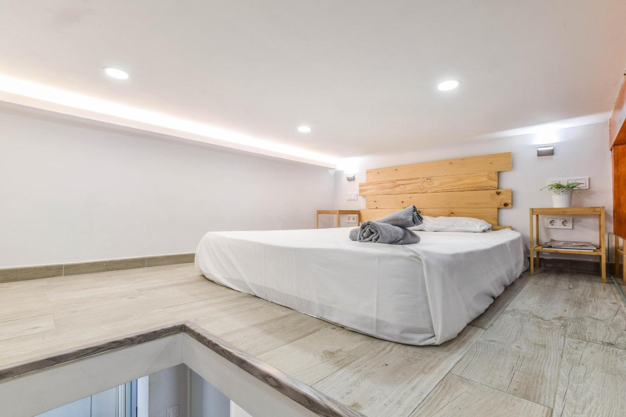 Loft Reformado En Chueca 4 Personas