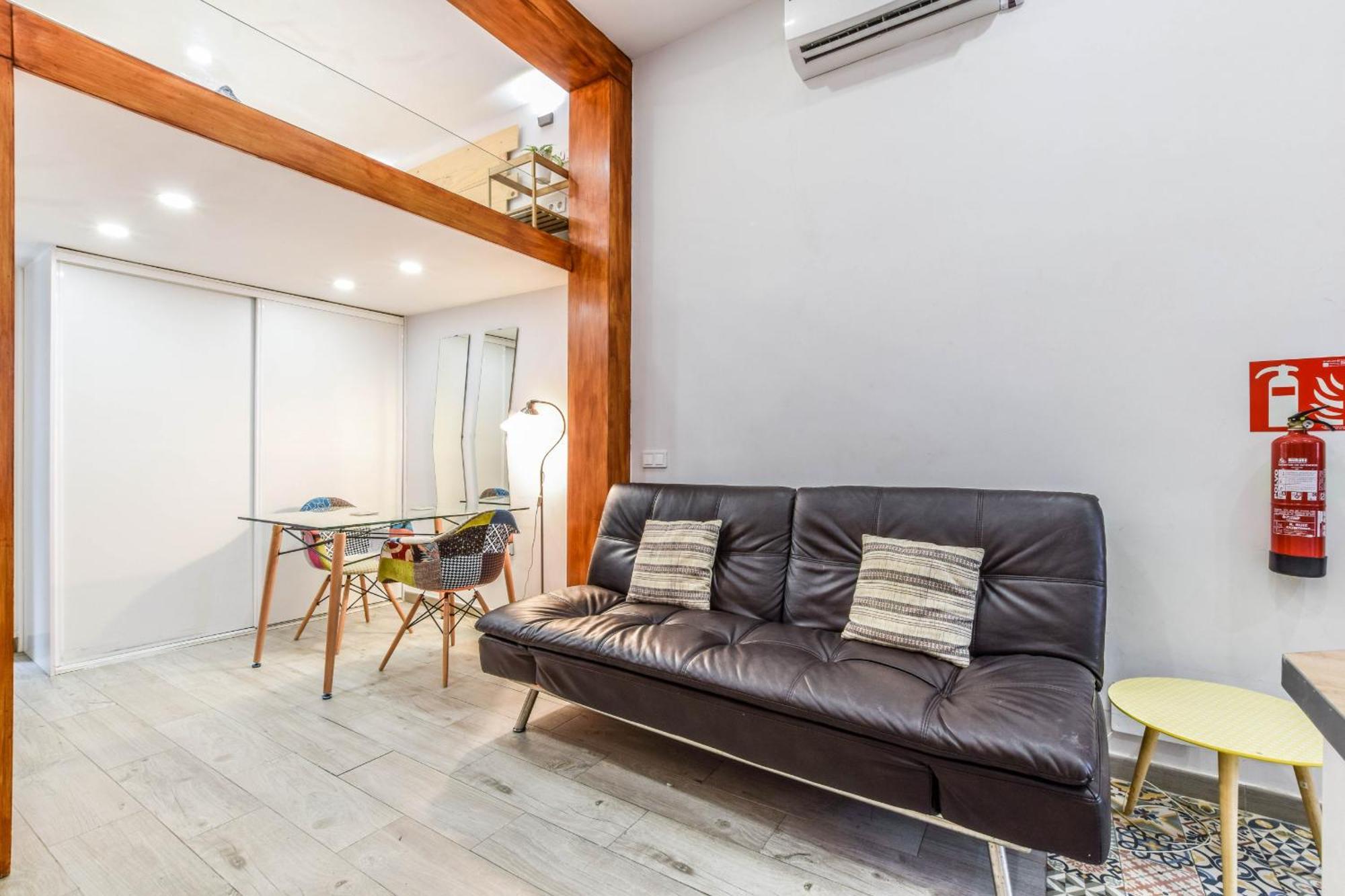 Lejlighed Loft Reformado En Chueca 4 Personas *