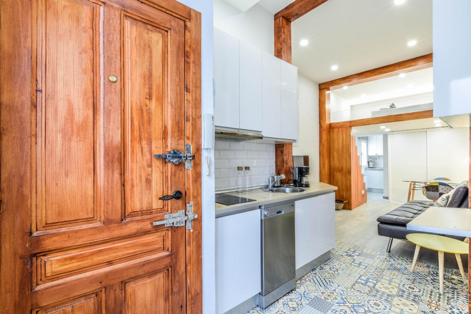 Loft Reformado En Chueca 4 Personas *
