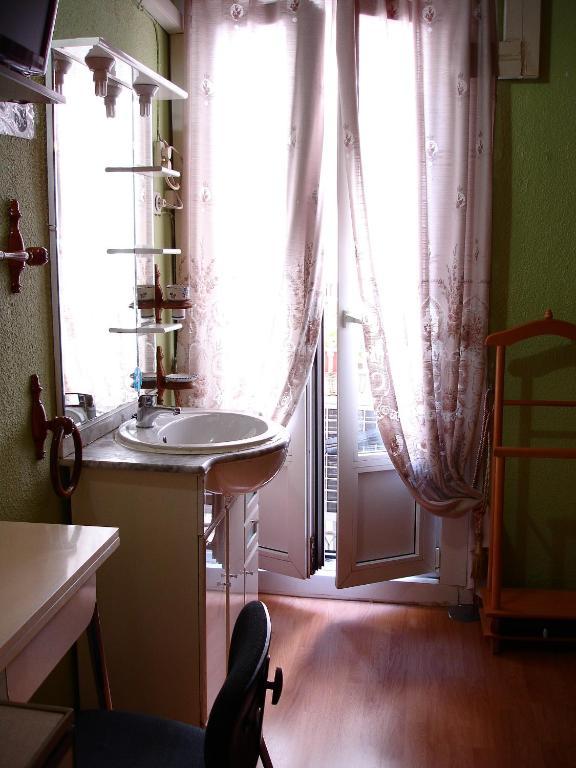 Casa De Huespedes Lourdes *