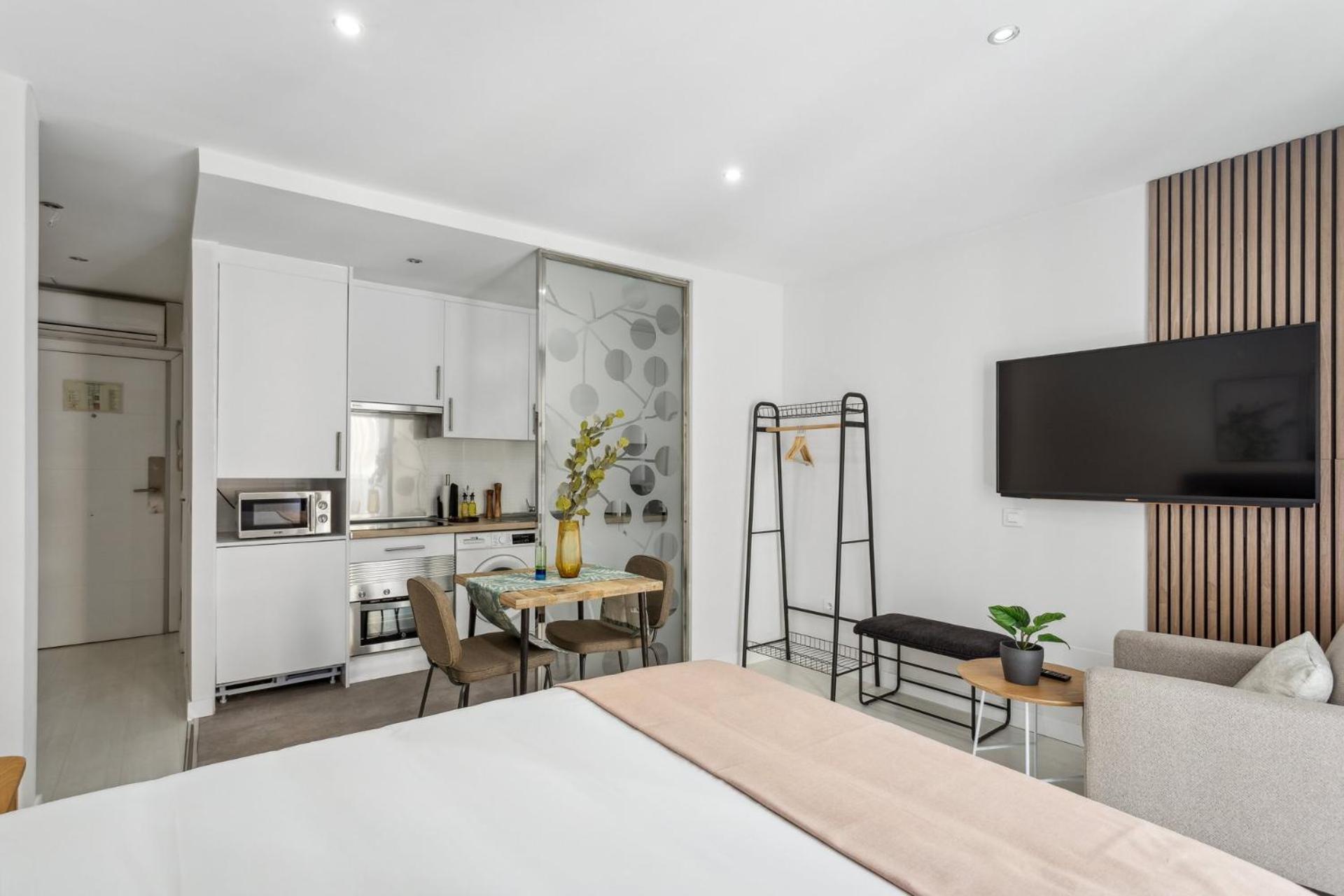 Apartment Limehome Calle De La Paloma