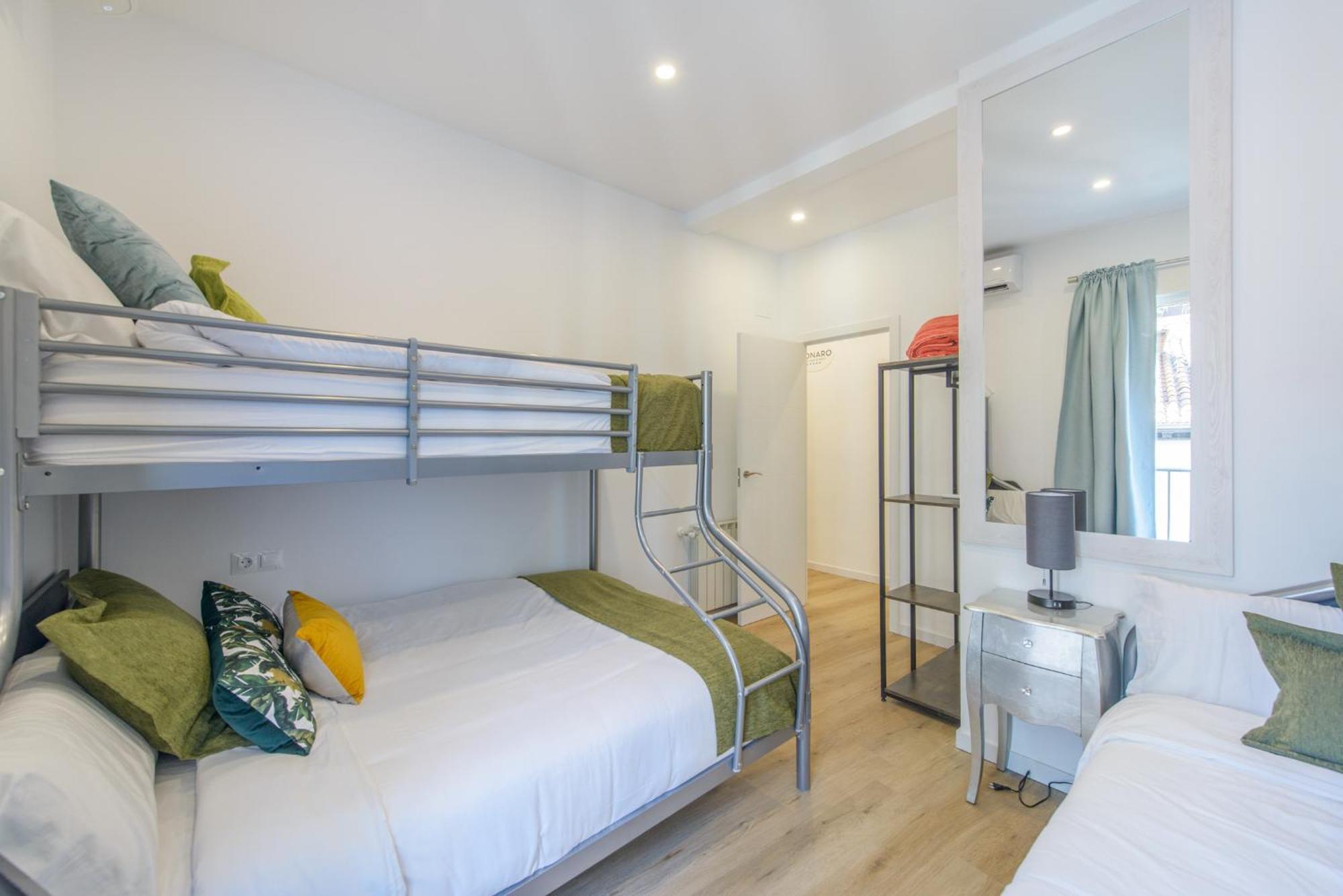 Groups Malasana, By Monaro Apartment