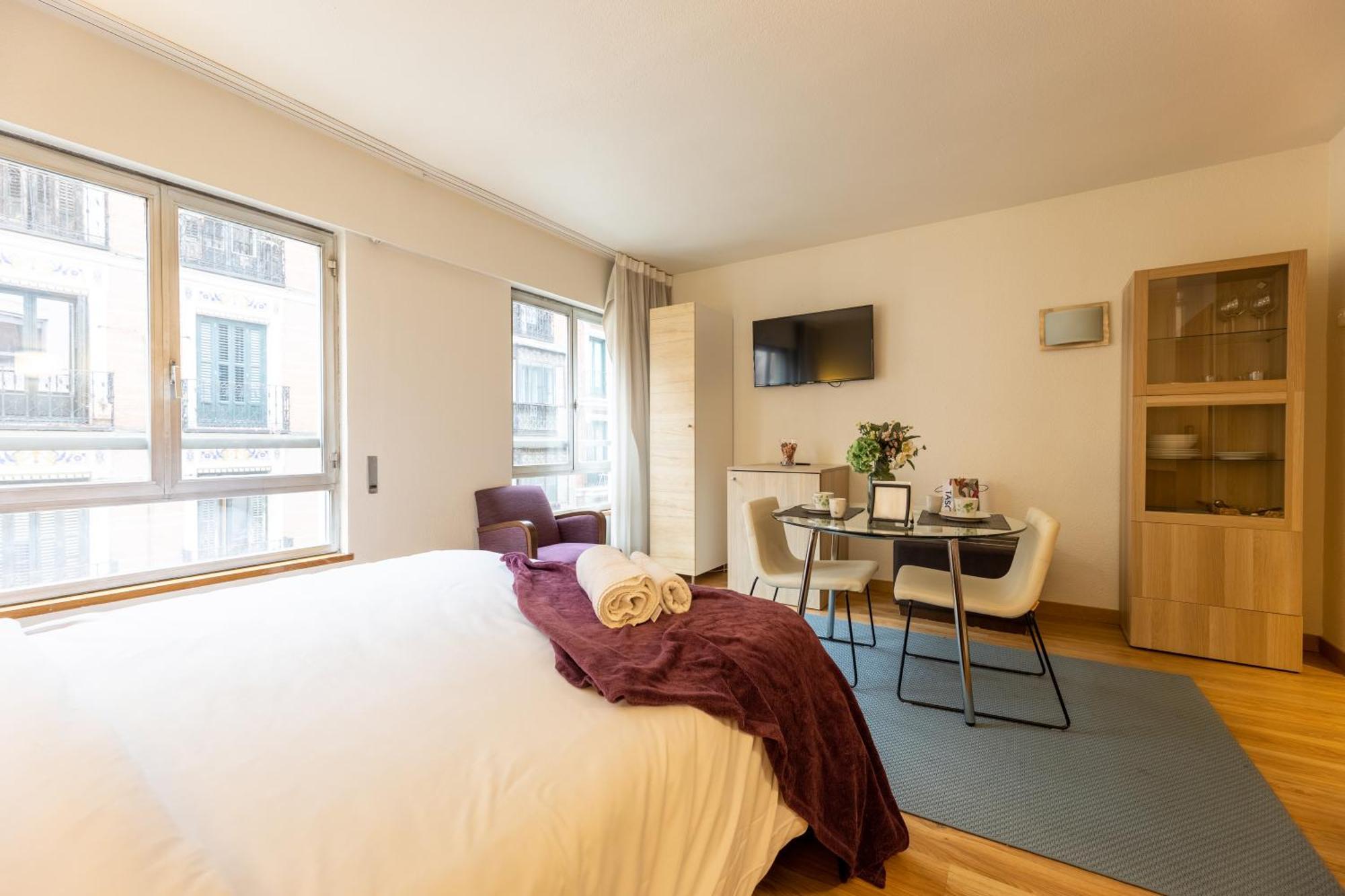 Apartamento Edificio Leganitos Xv Madri