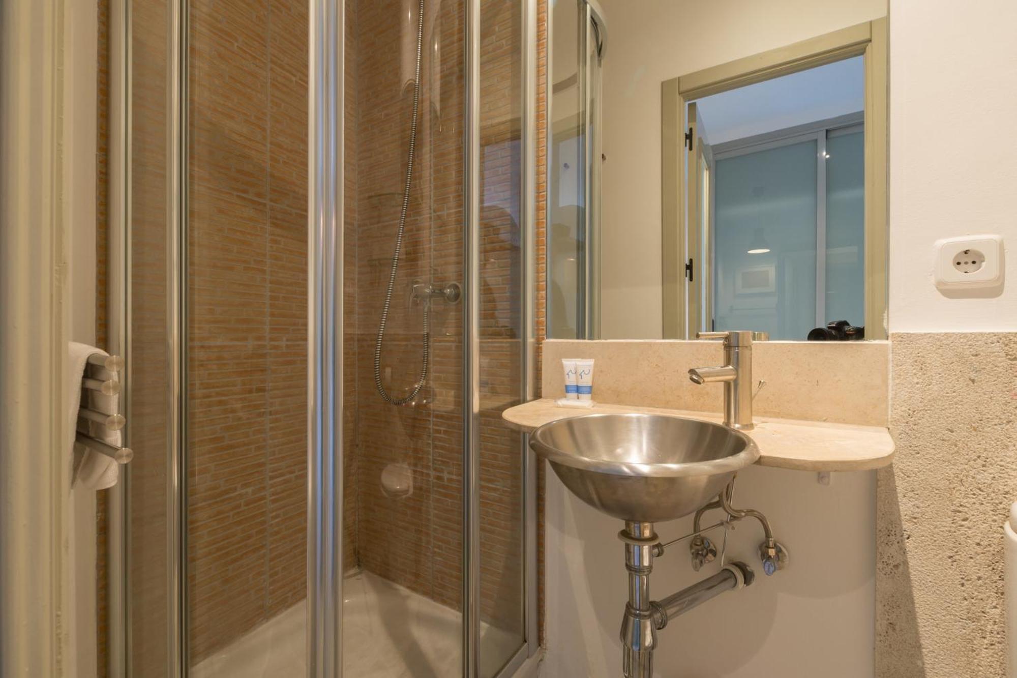Santa Ana Boutique En Apartamento Madri