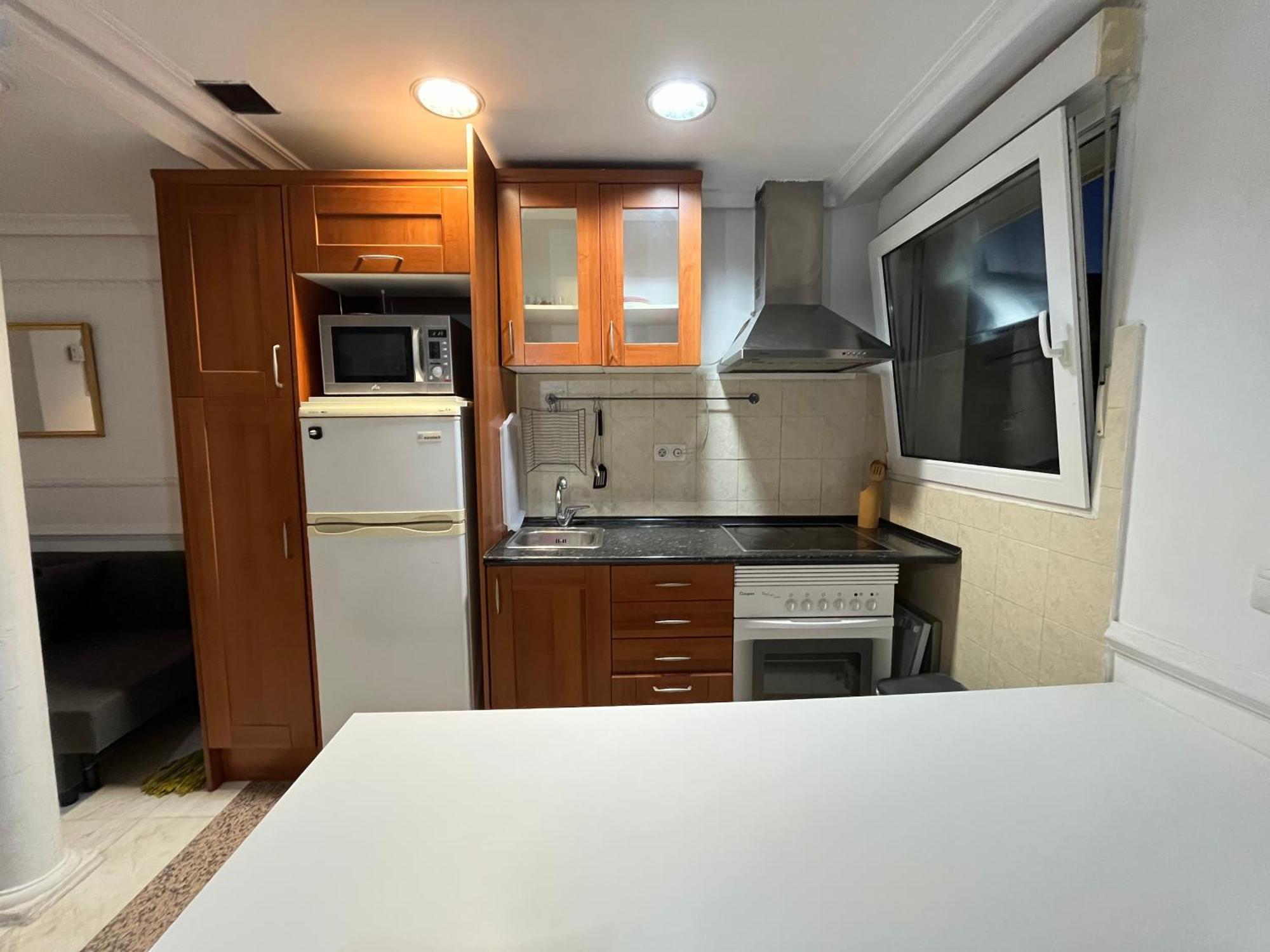 Pisos Con Piscina De Temporada Corta Apartment