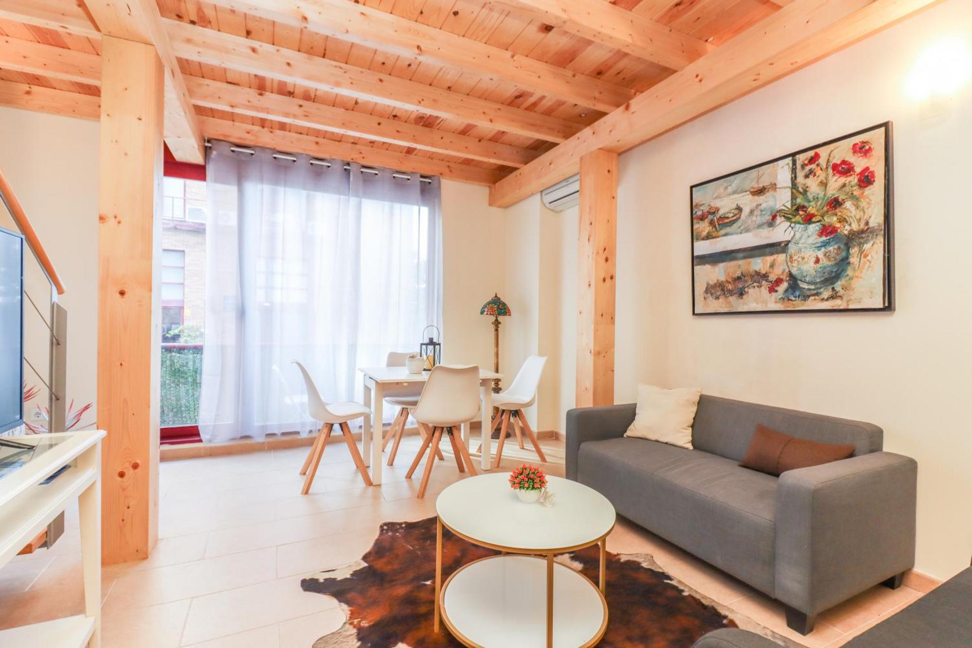 Bright Duplex For Families-vicalv Lejlighed