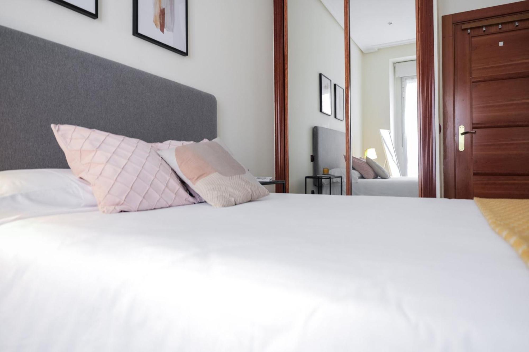 Brand New One Bedroom Located In Chueca Apartment *