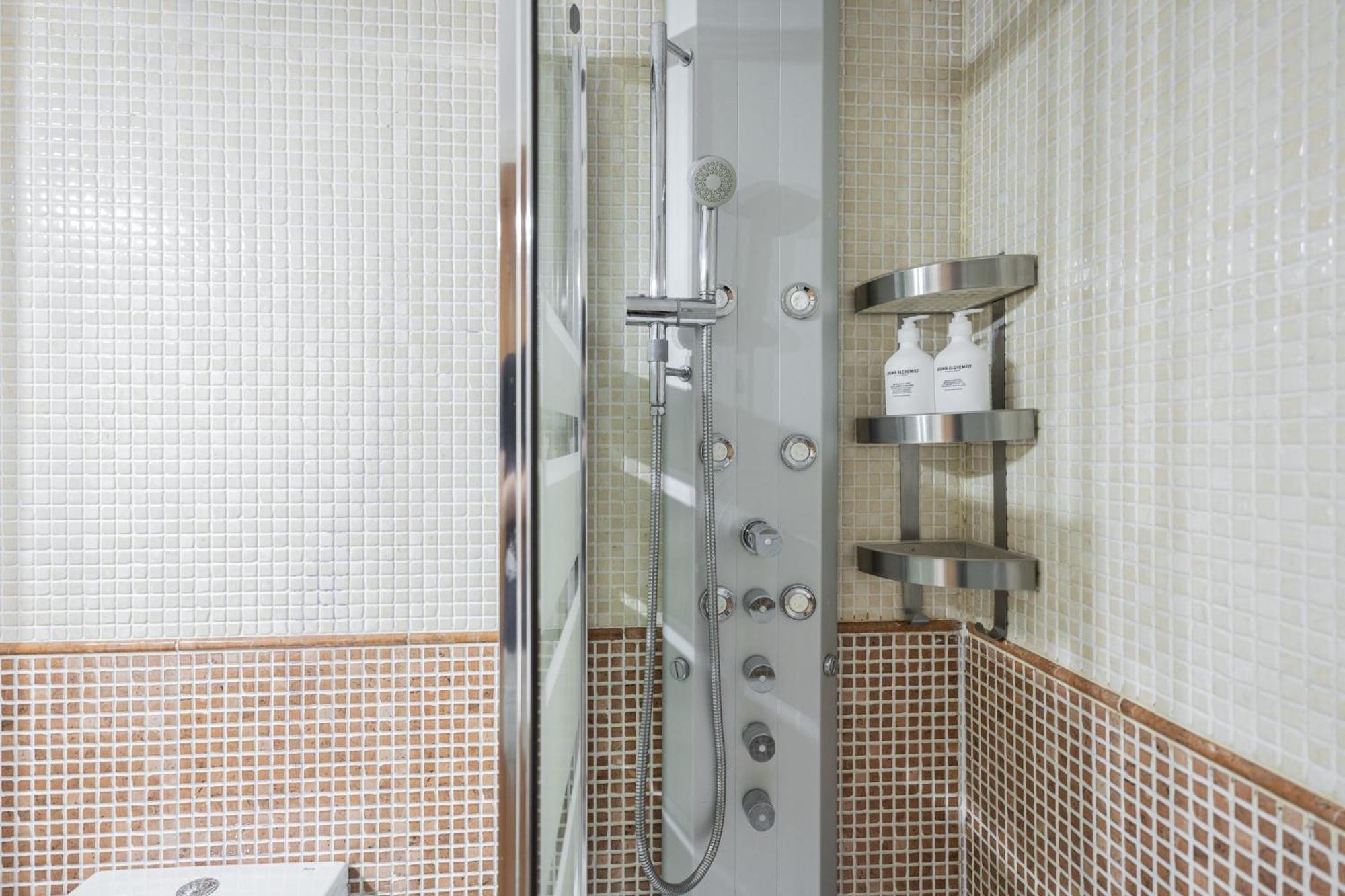 Apartment Brand New One Bedroom Located In Chueca *