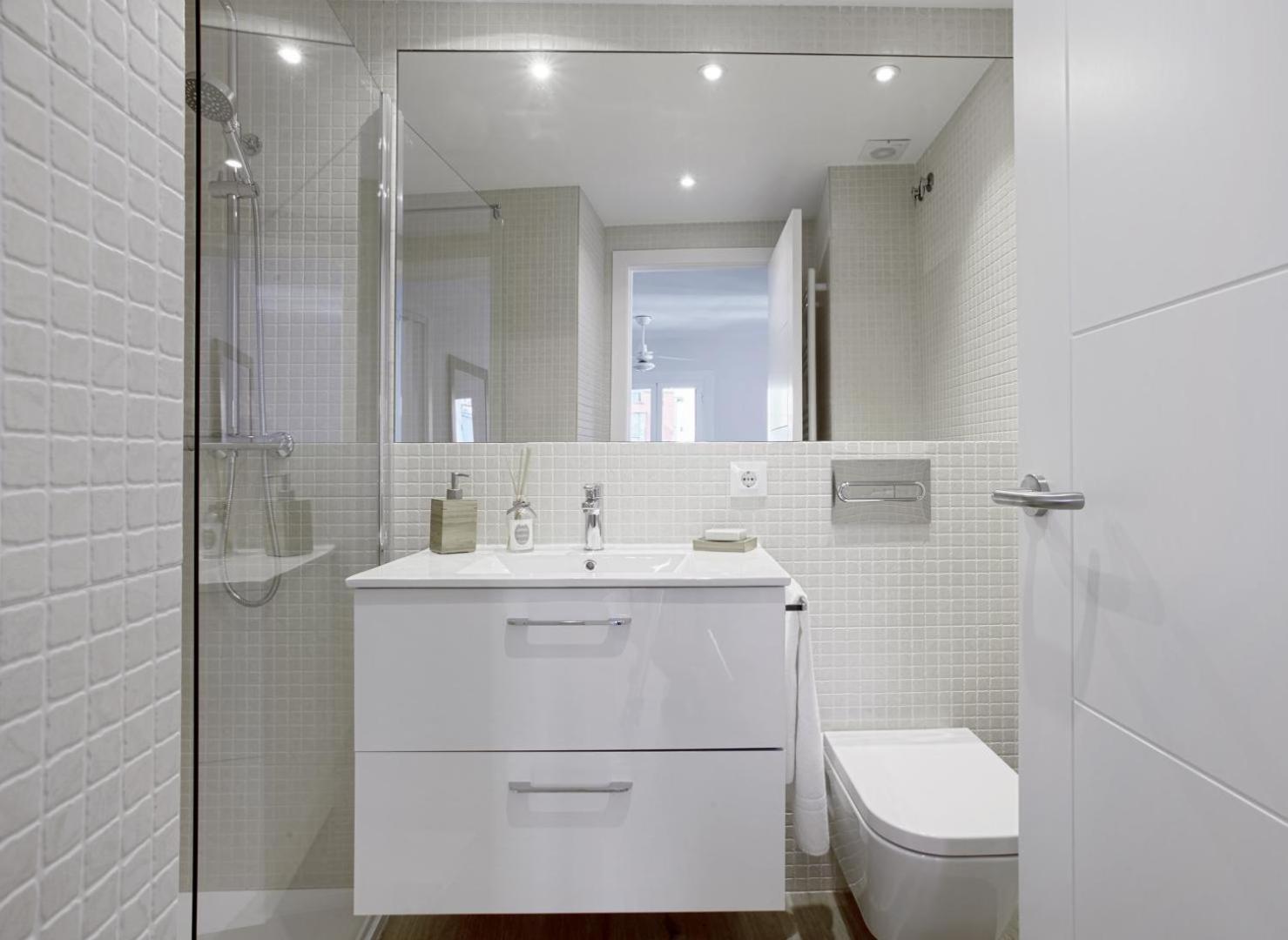 Genteel Cava Baja Apartment Madrid