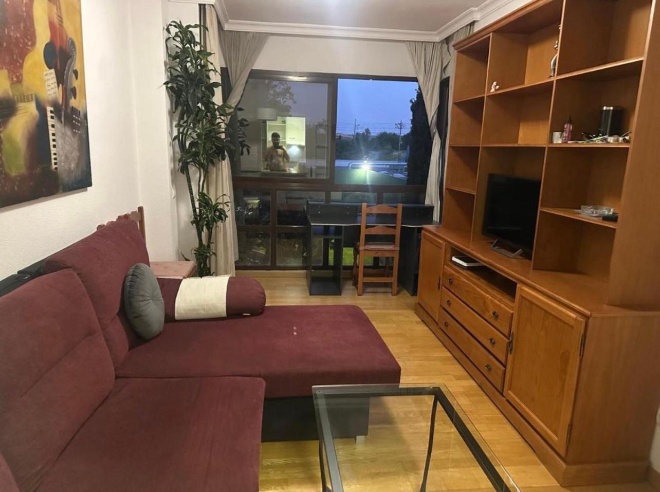 Ifema Wanda Samaniego Plenilunio Aeropuert