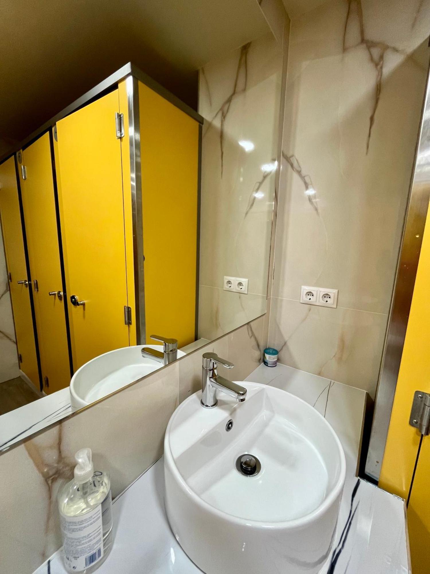 Velvet Albergue