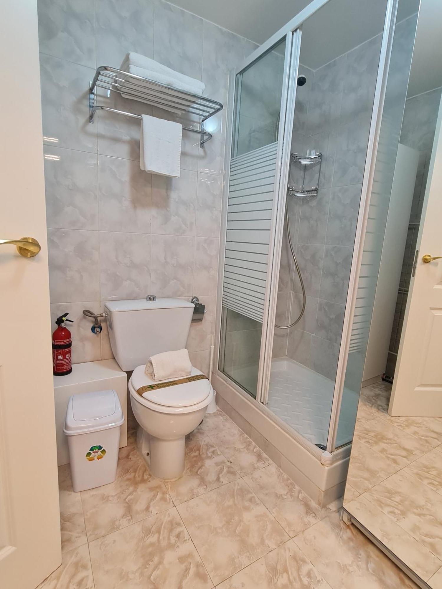 Apartment Plaza Mostenses En Plaza Espana Madrid