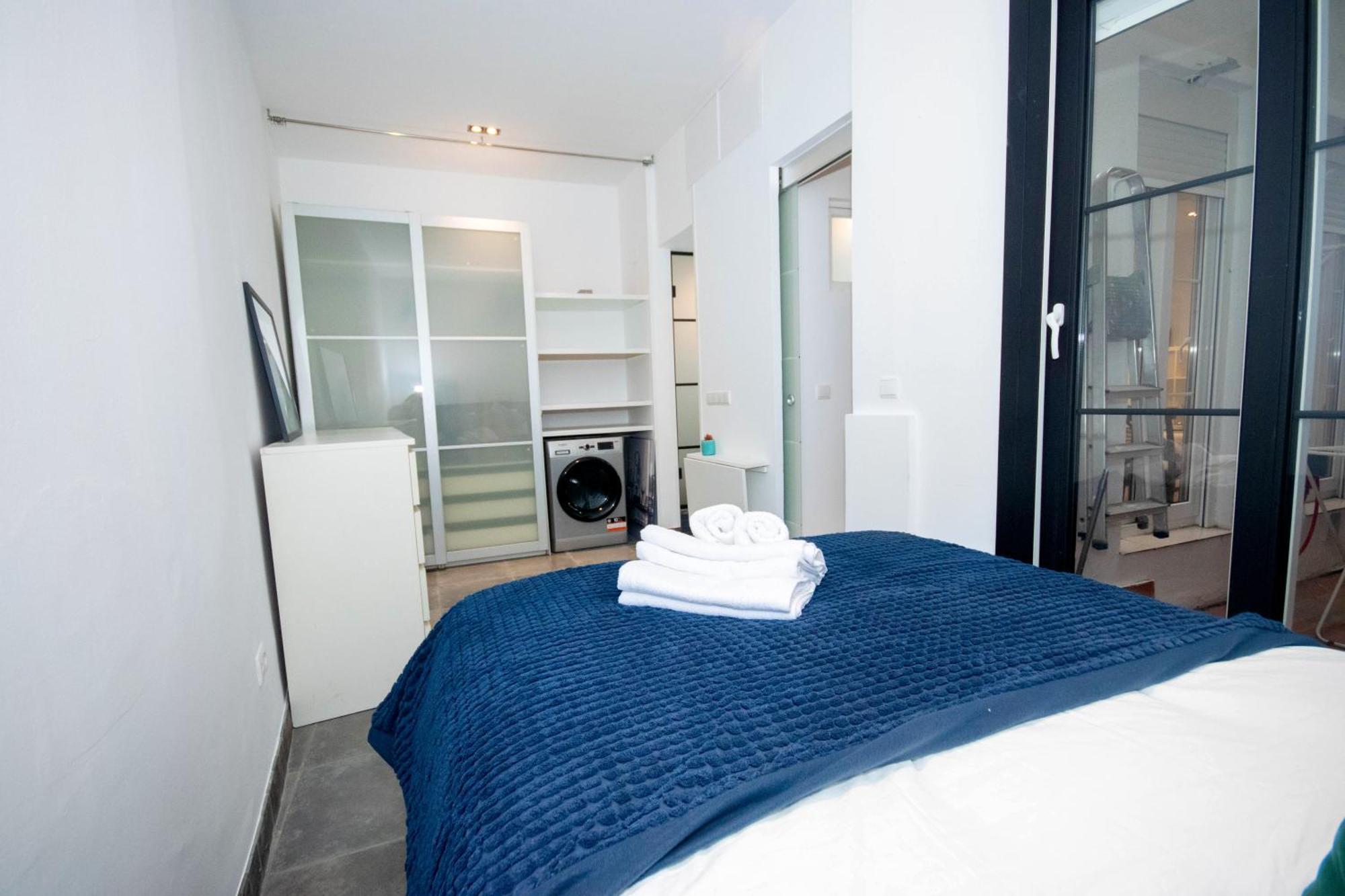 Apartment For Temporal Con Encanto En Malasana Min24