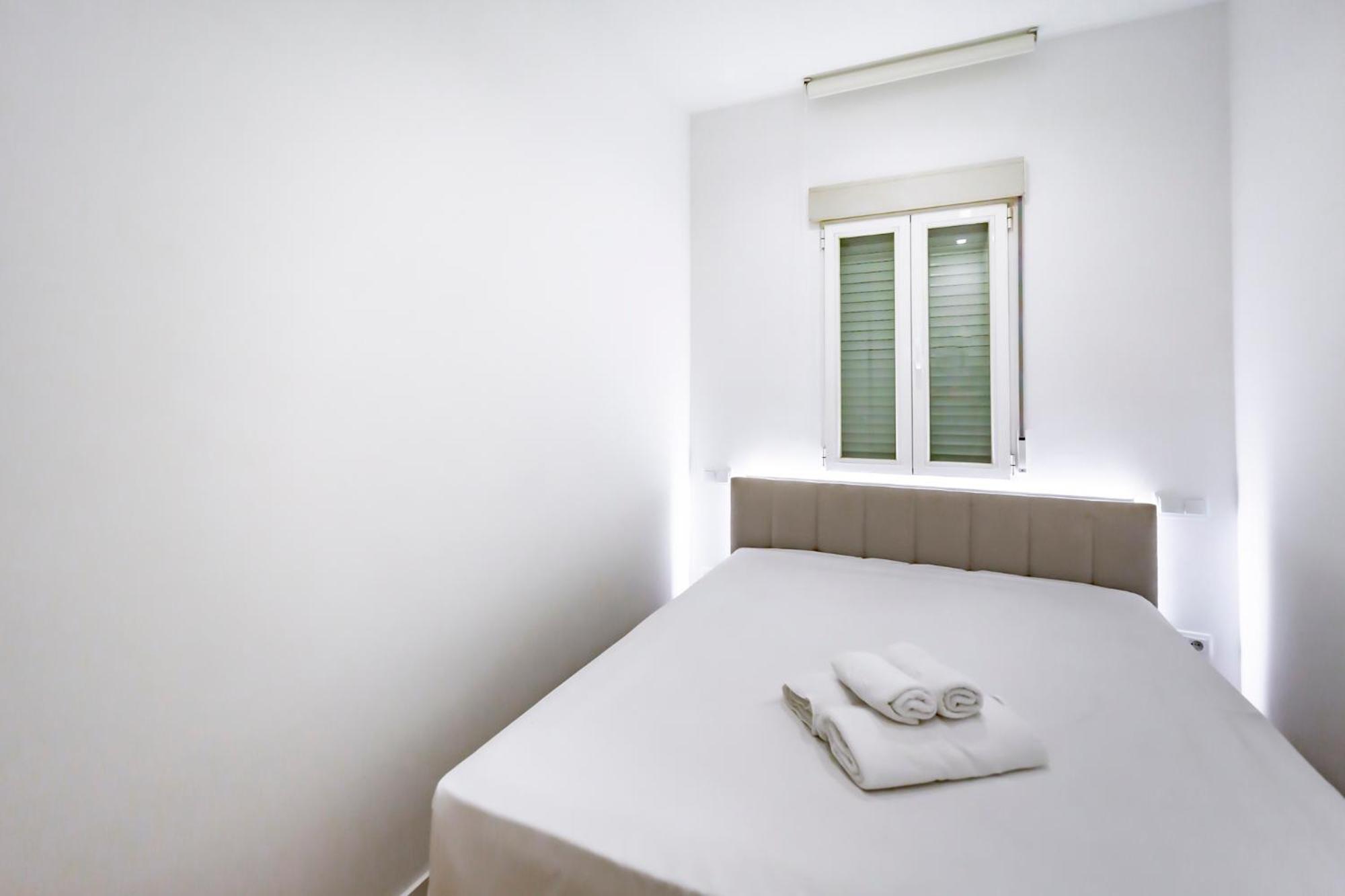 Apartamento Moderno En Barrio Salamanca By Exyca Madrid