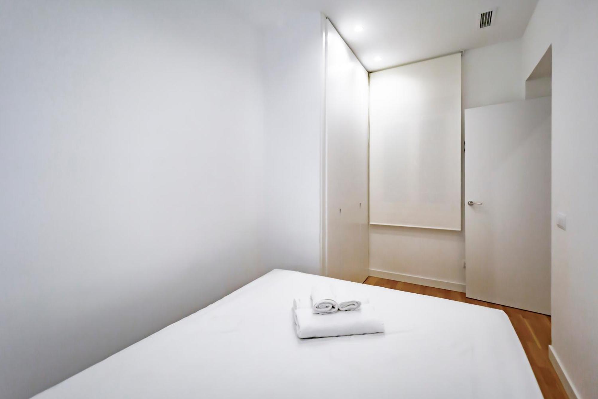 Apartamento Moderno En Barrio Salamanca By Exyca * Madrid