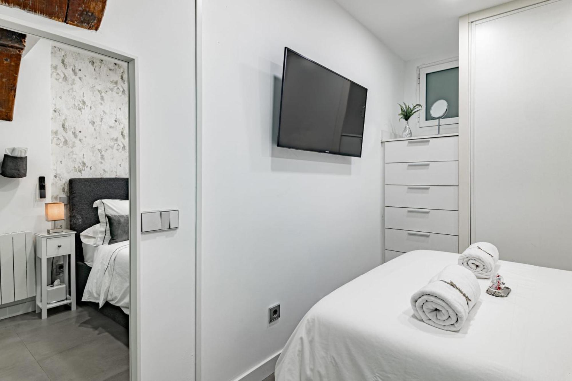 Modern Loft Near Puerta Del Sol Apartment