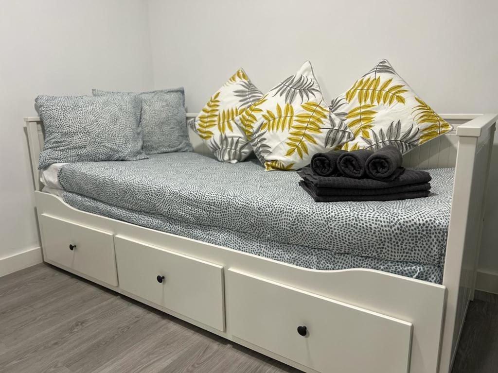 Flat Near Real Stadium Apartment