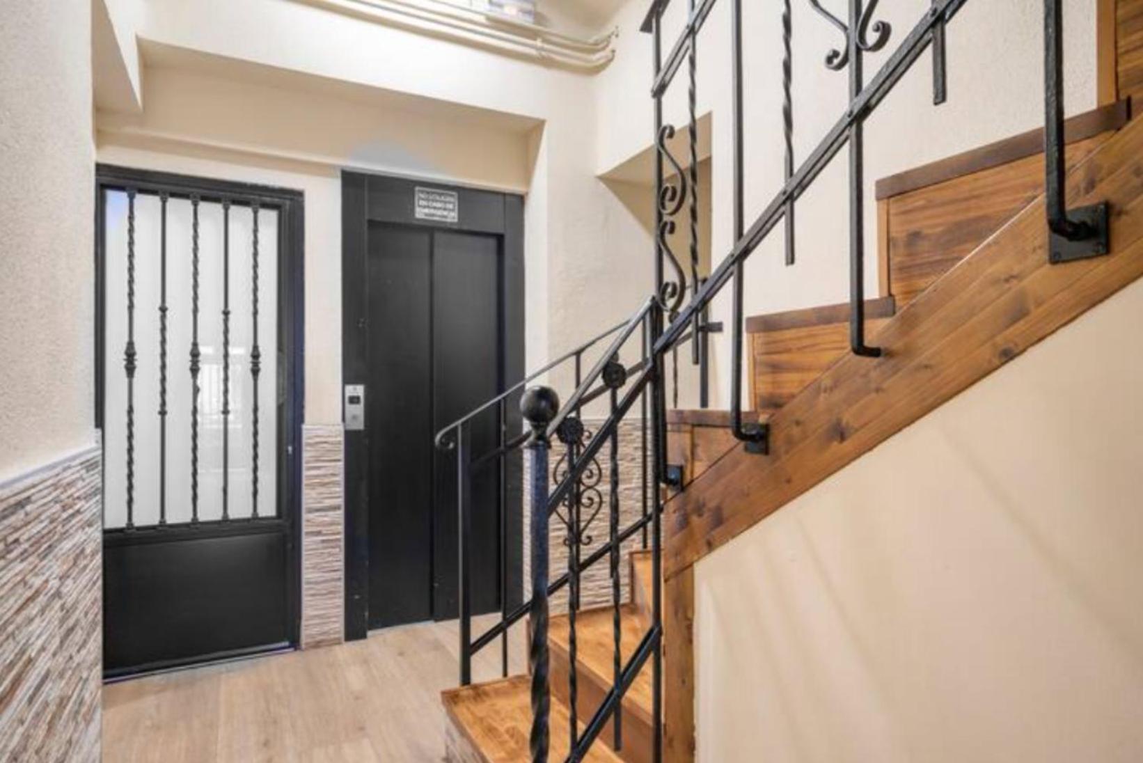 Bedroom Center