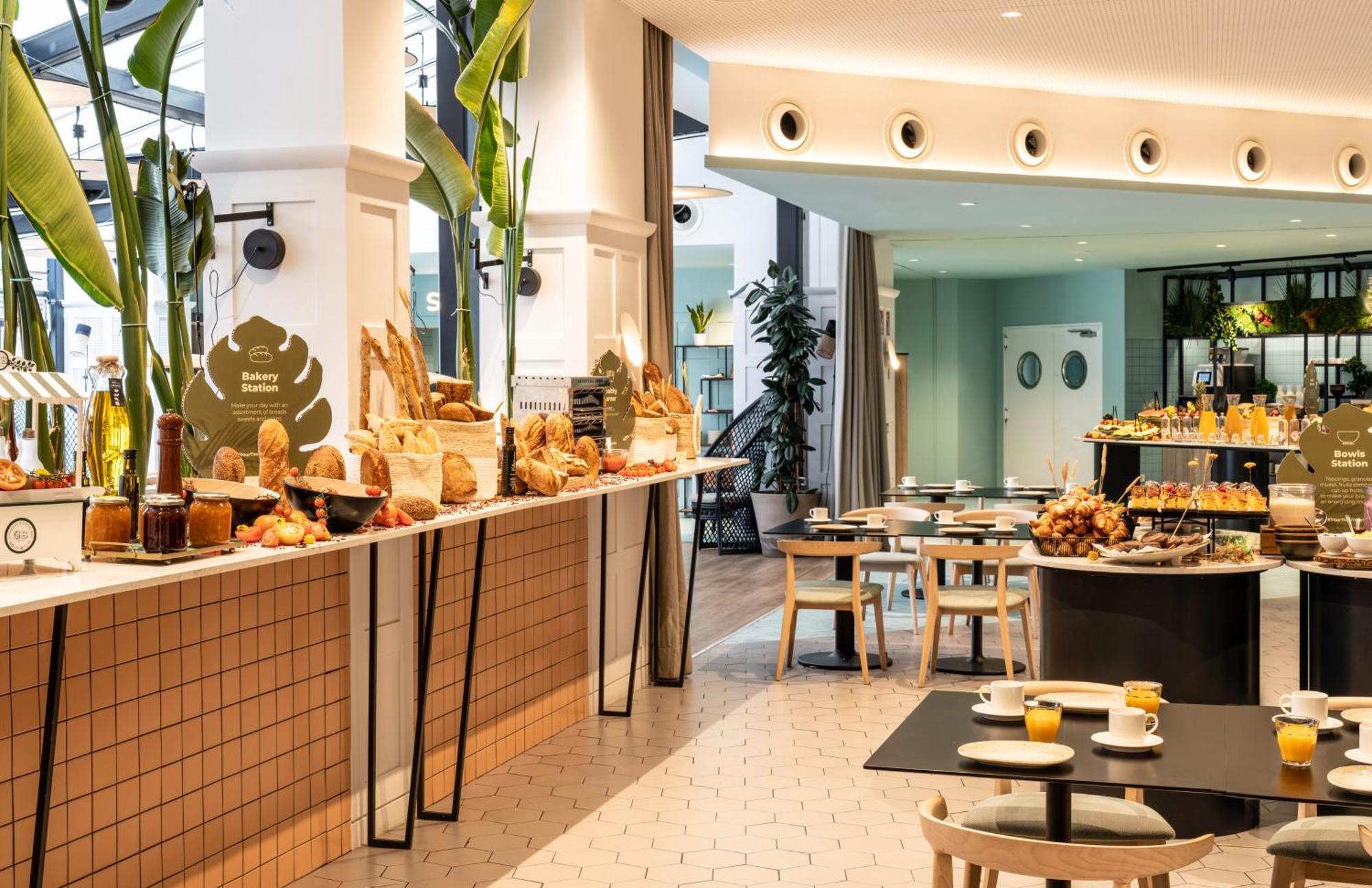 Hotel Novotel Campo De Naciones 4*