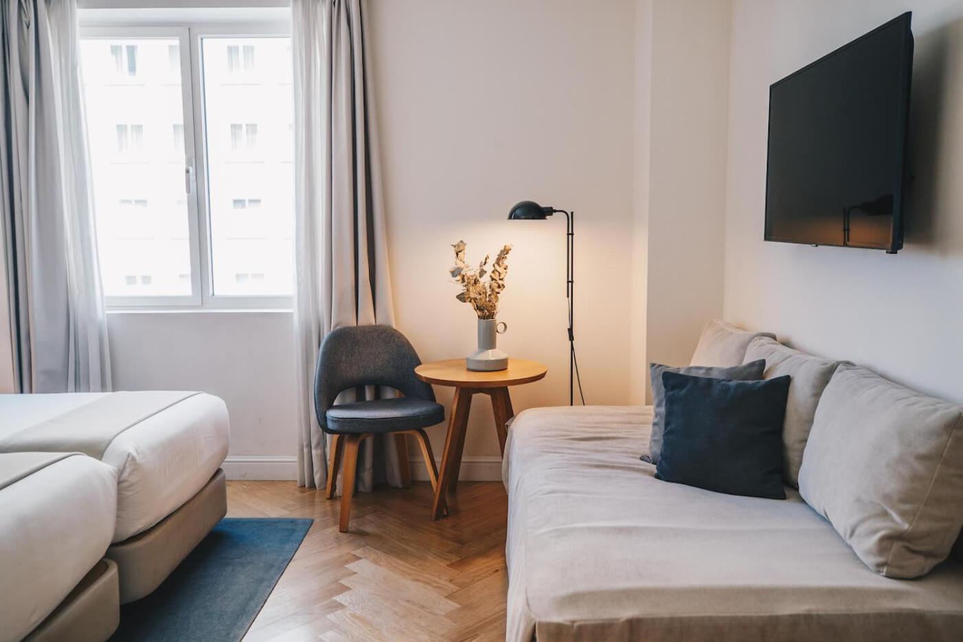 Dear Hotel Madri